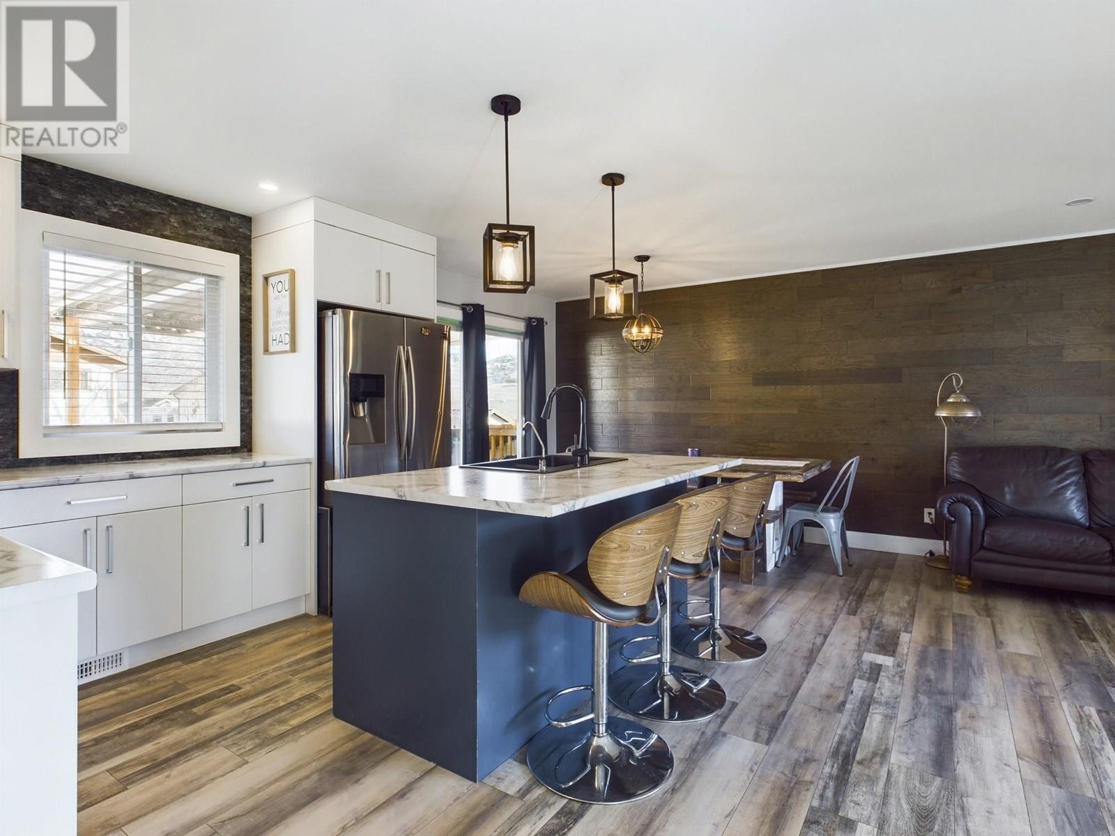 17 SANTA ROSA Place, Osoyoos