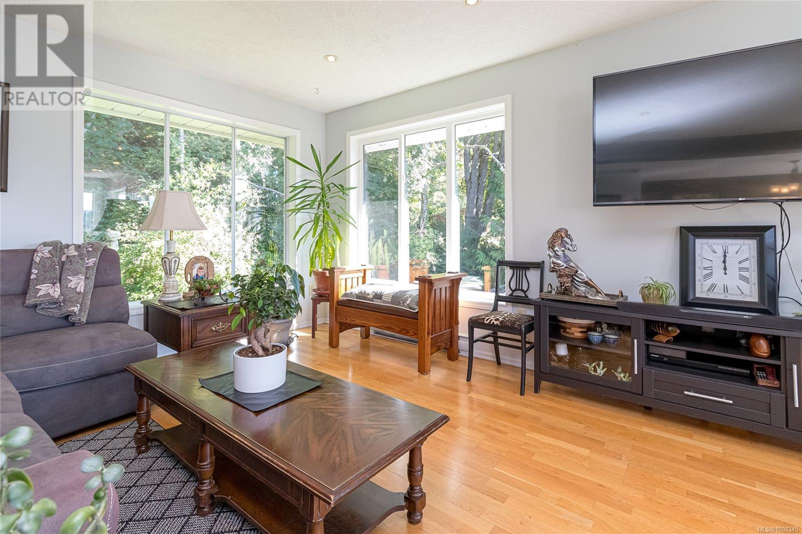 Photo 16 of 2074 Ludlow Rd, Sooke BC