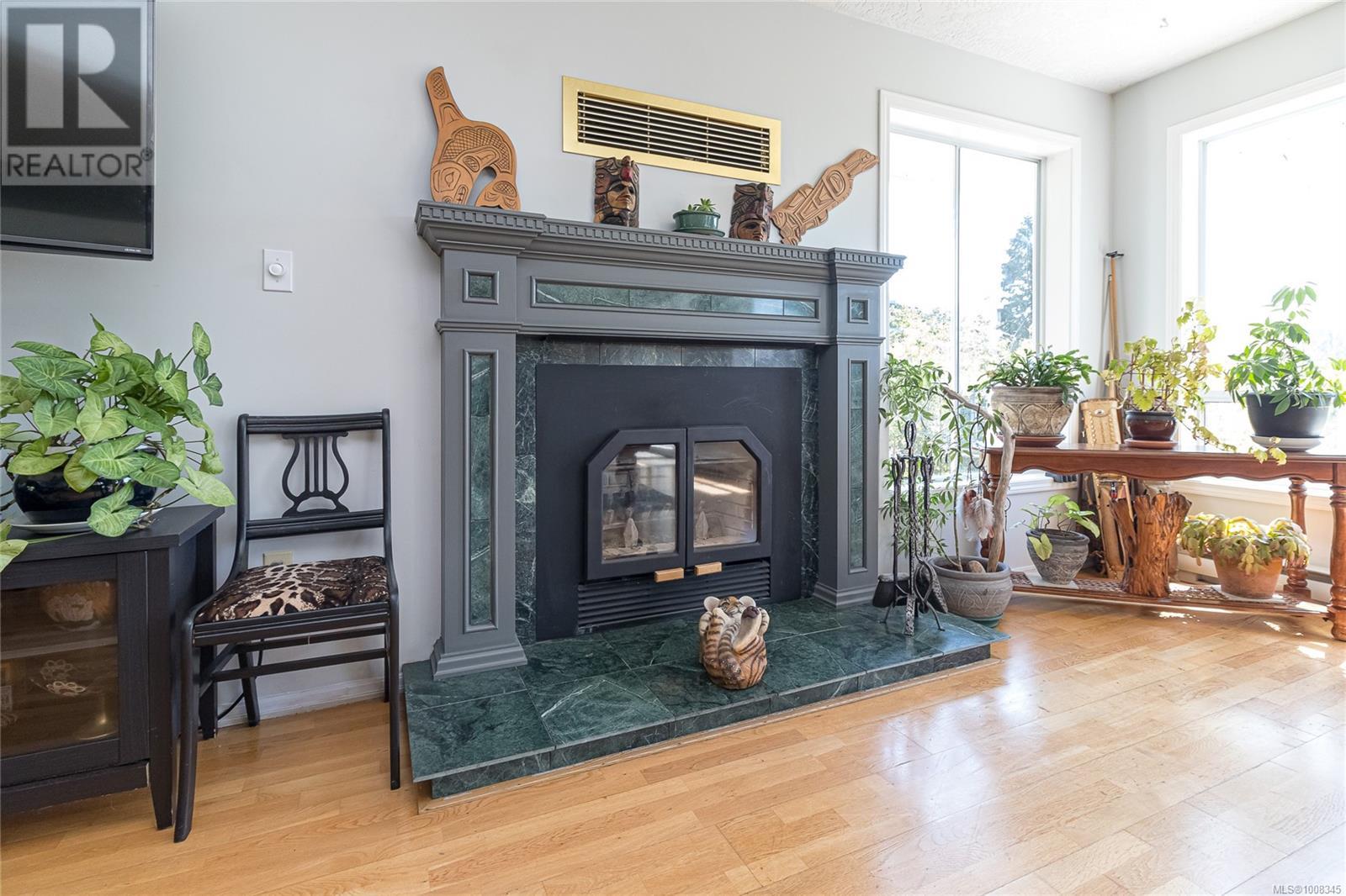 Photo 8 of 2074 Ludlow Rd, Sooke BC