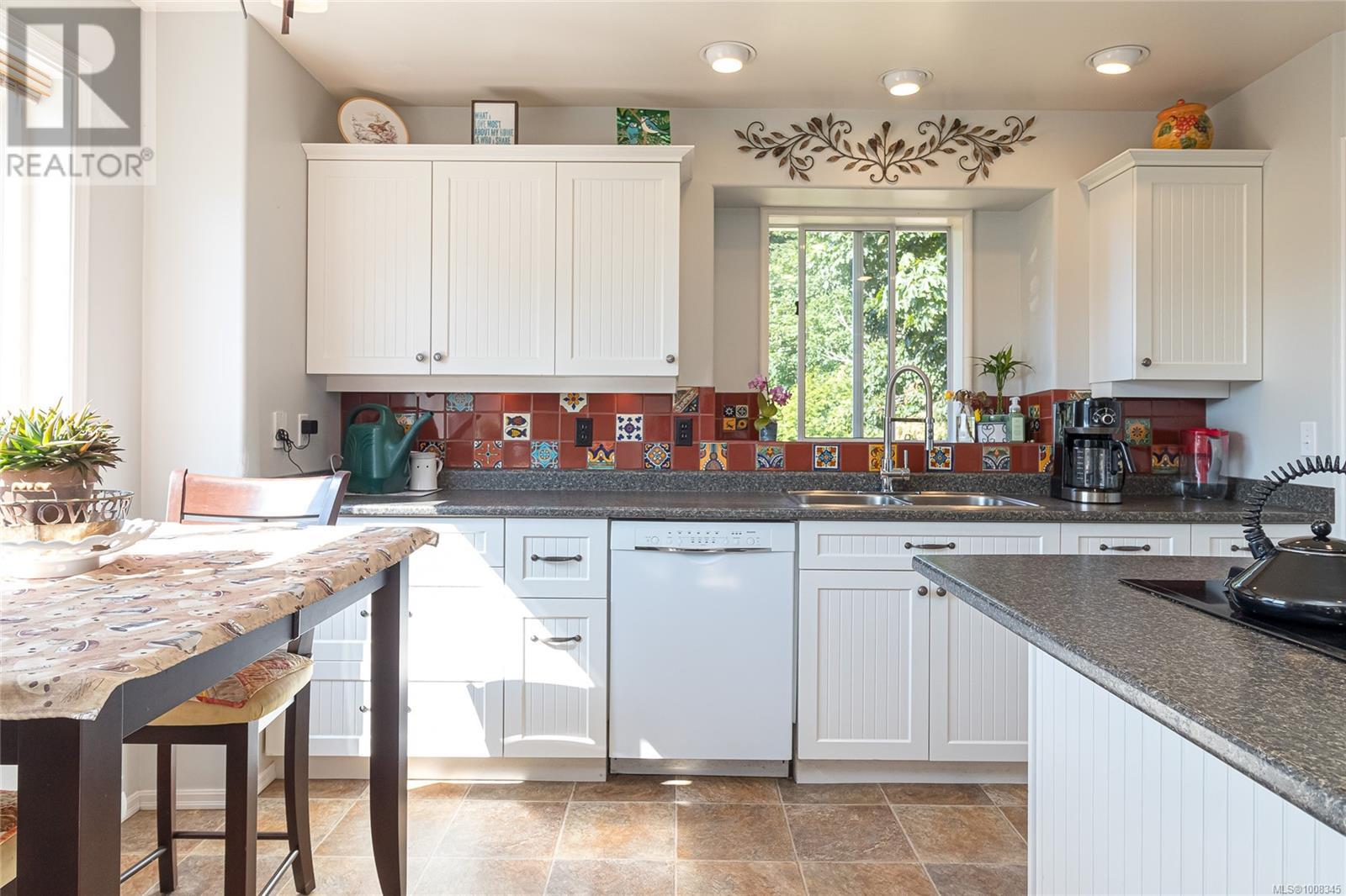 Photo 32 of 2074 Ludlow Rd, Sooke BC