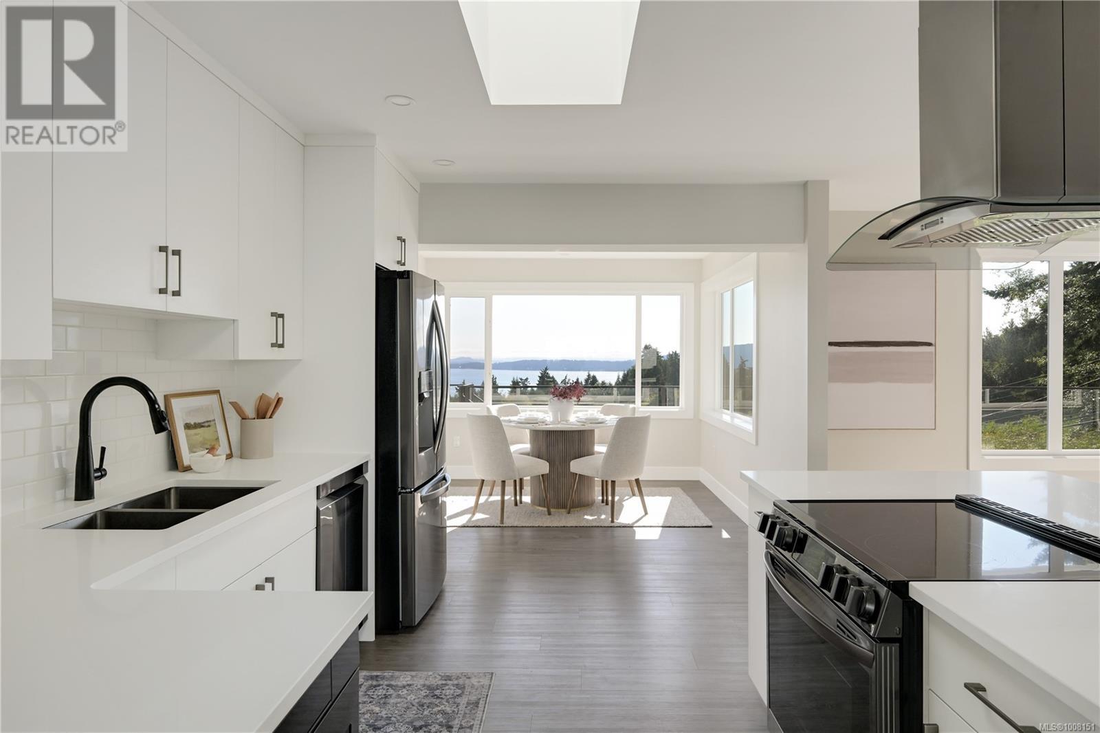 667 Noowick Rd, Mill Bay