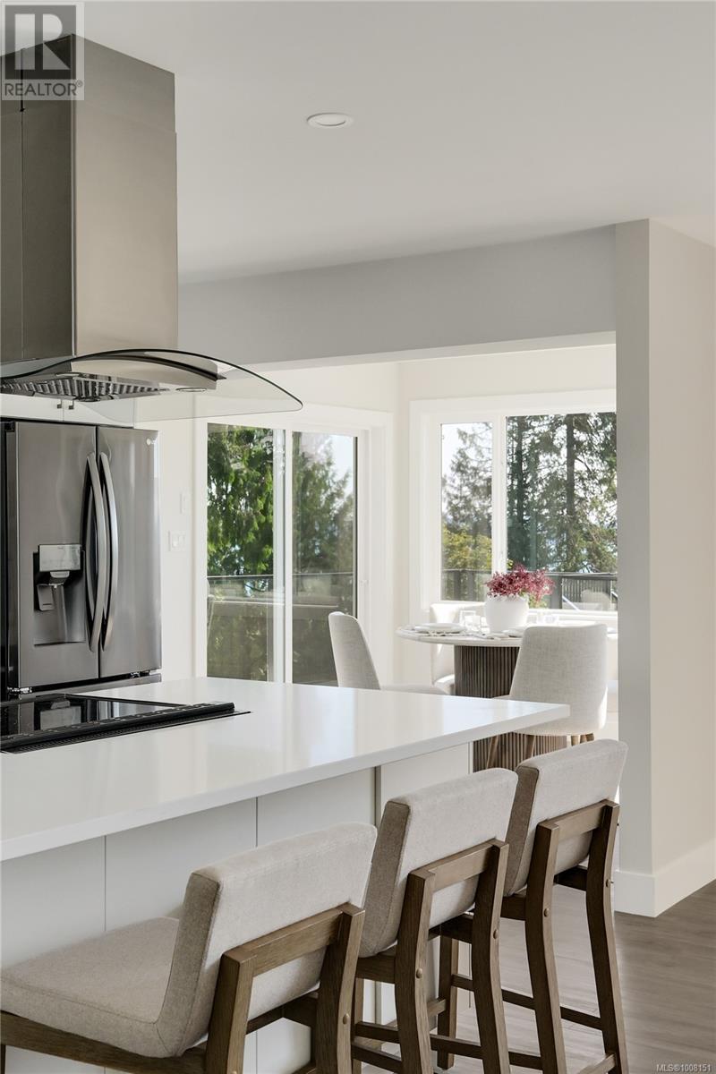 667 Noowick Rd, Mill Bay
