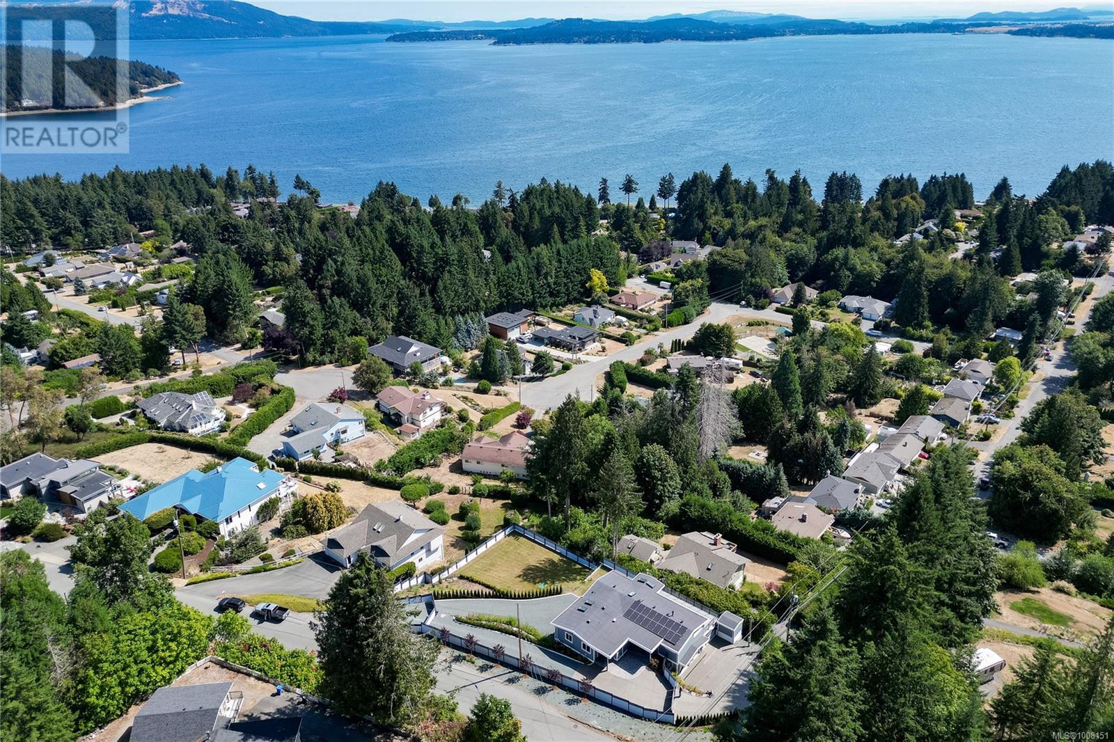 667 Noowick Rd, Mill Bay