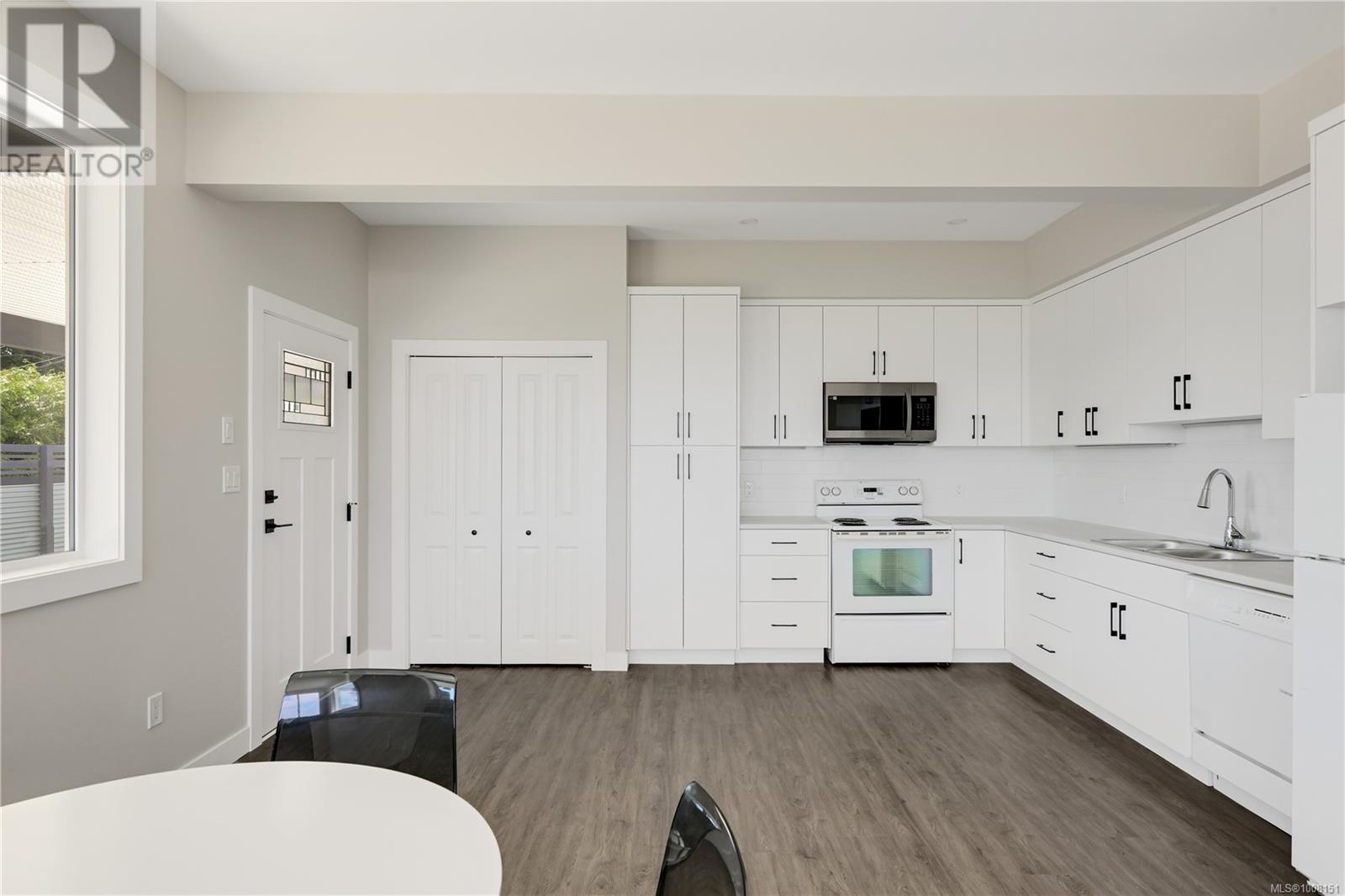667 Noowick Rd, Mill Bay