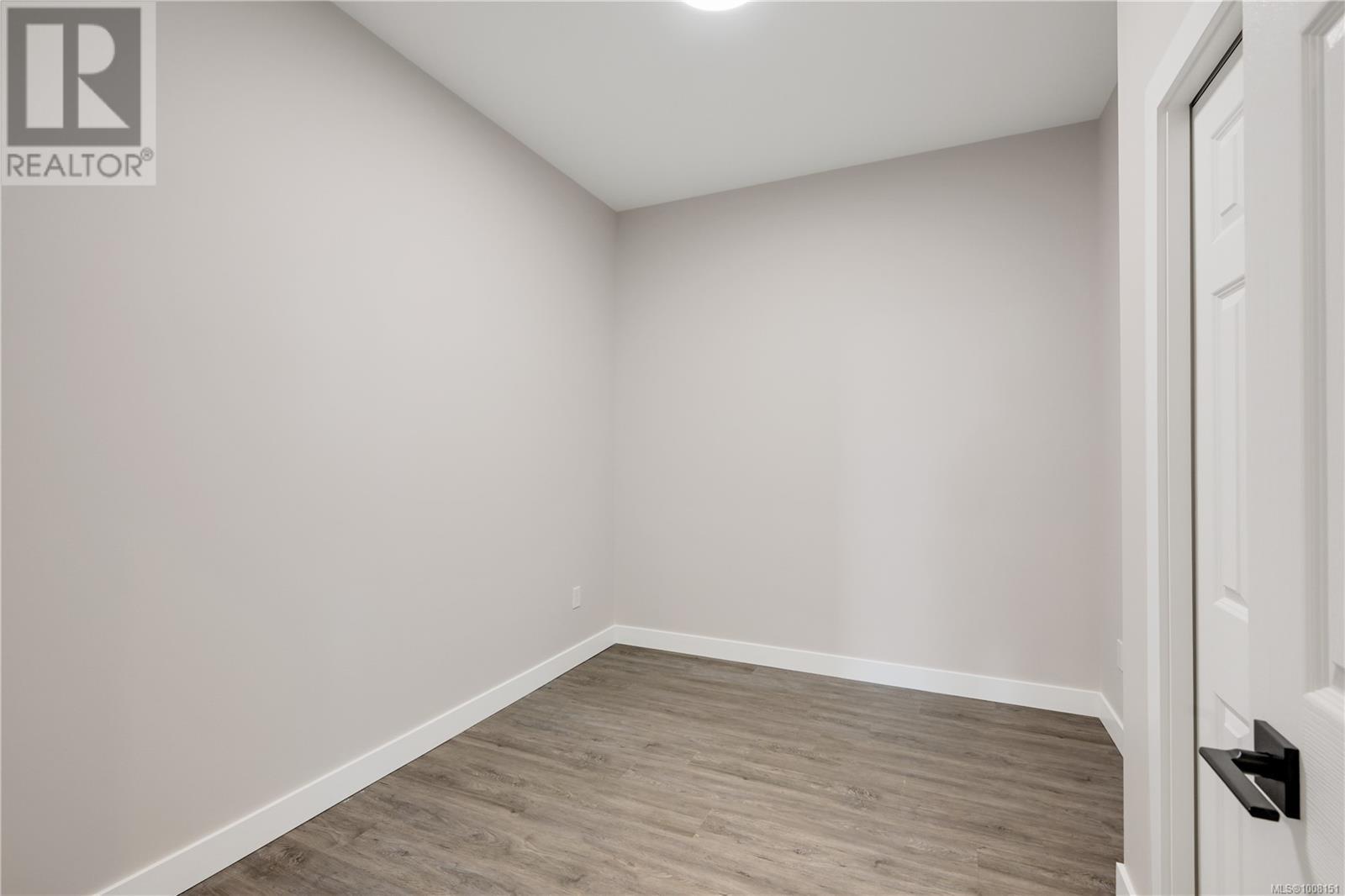 667 Noowick Rd, Mill Bay