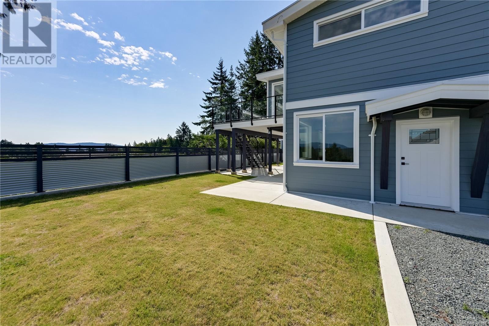 667 Noowick Rd, Mill Bay