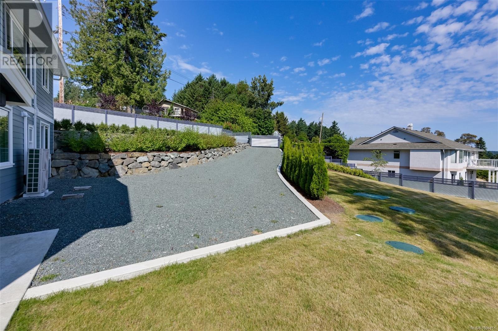 667 Noowick Rd, Mill Bay