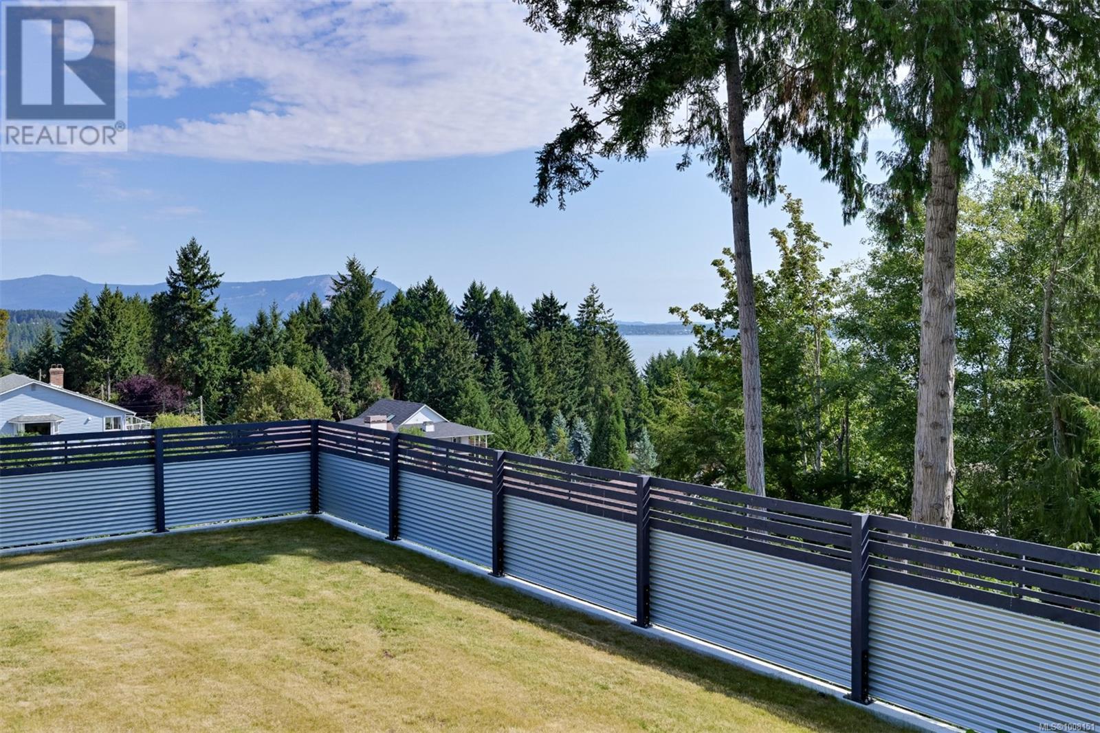 667 Noowick Rd, Mill Bay