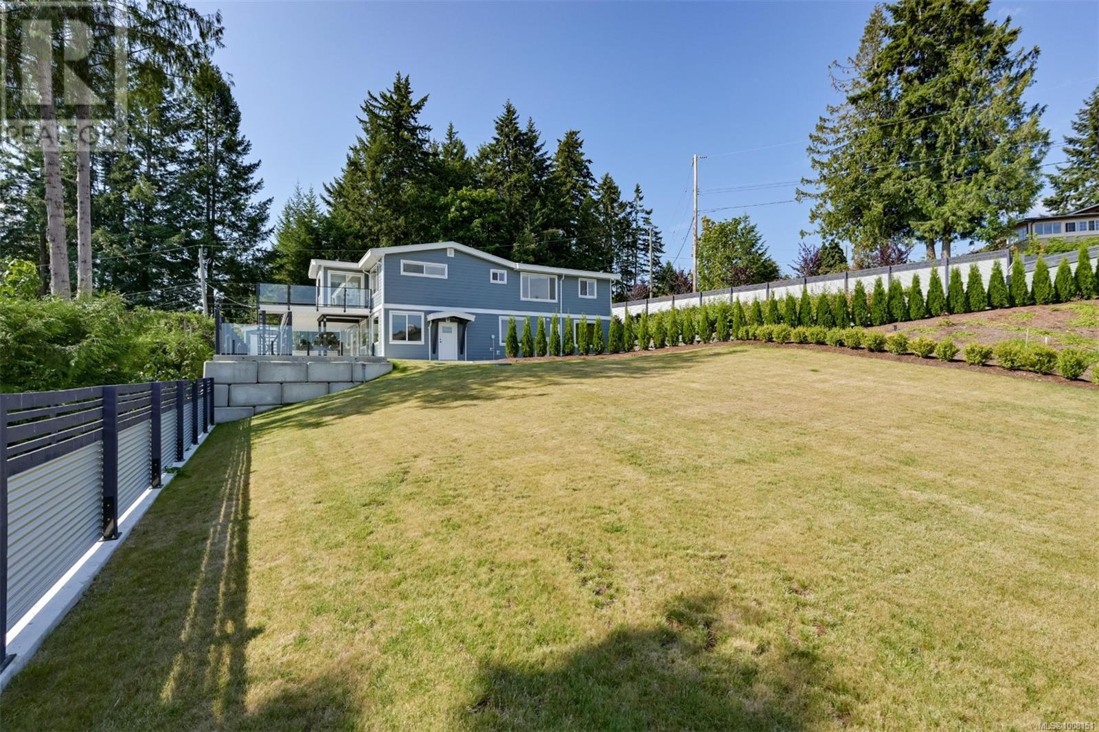 667 Noowick Rd, Mill Bay