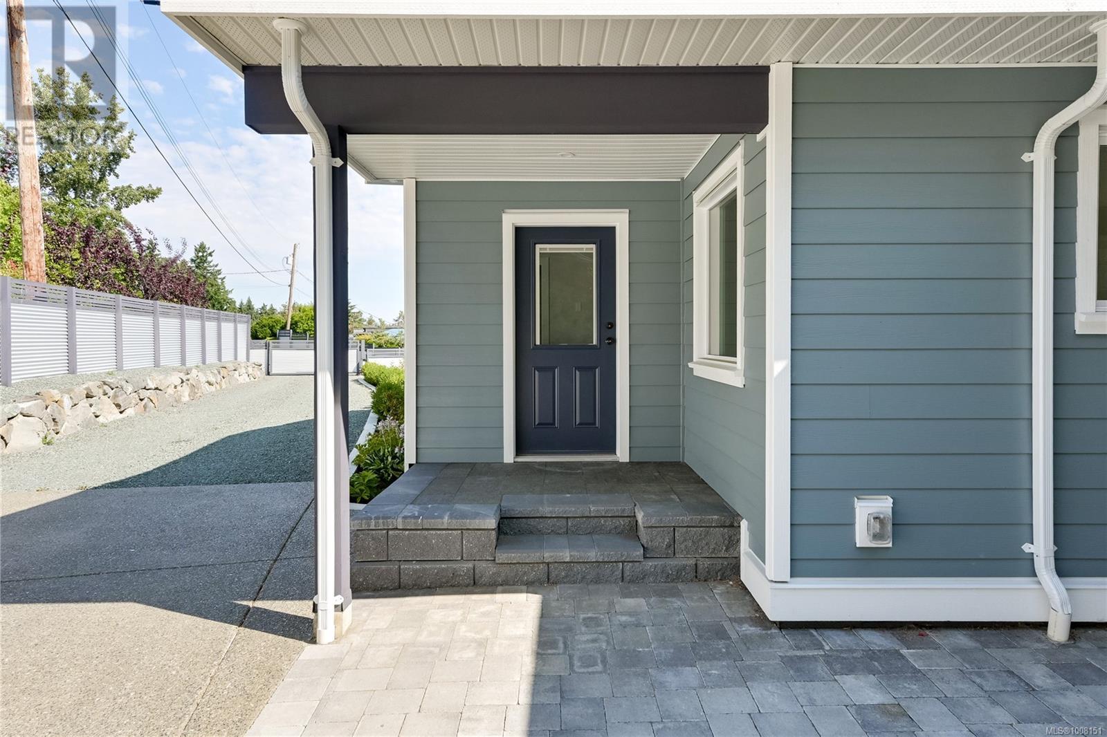 667 Noowick Rd, Mill Bay