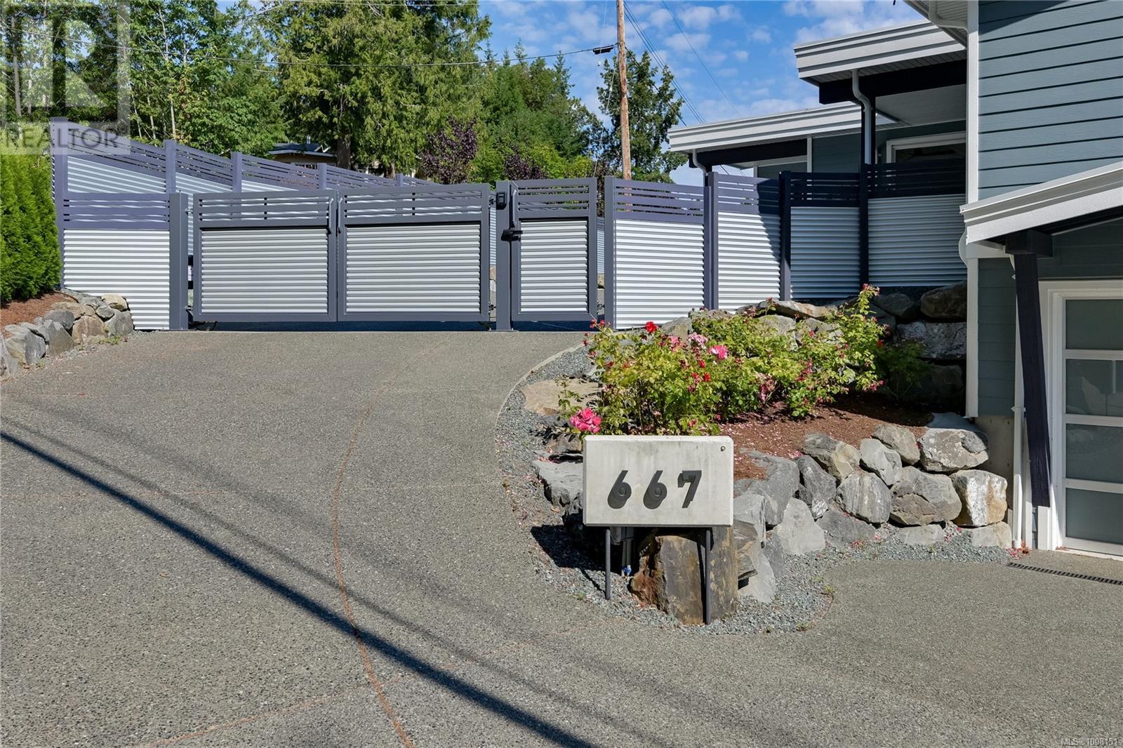 667 Noowick Rd, Mill Bay