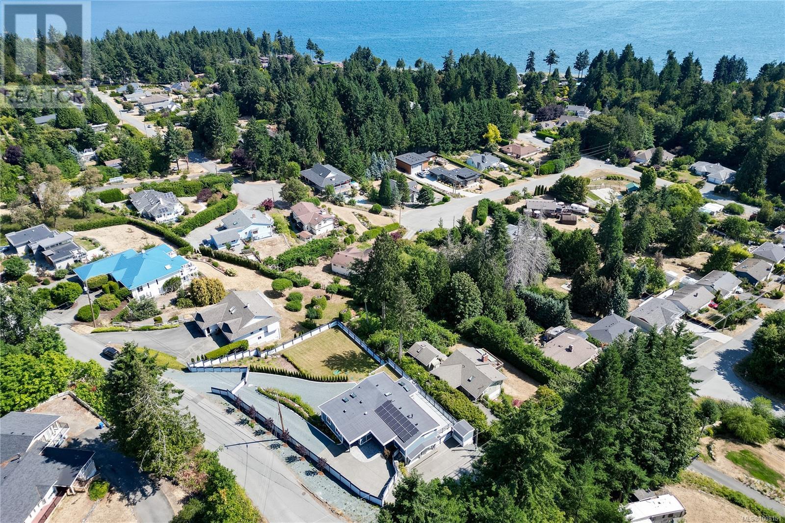 667 Noowick Rd, Mill Bay