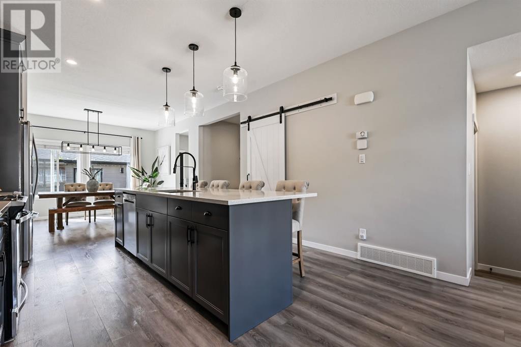 Photo 13 of 119 Wolf Creek Manor Se, Calgary AB