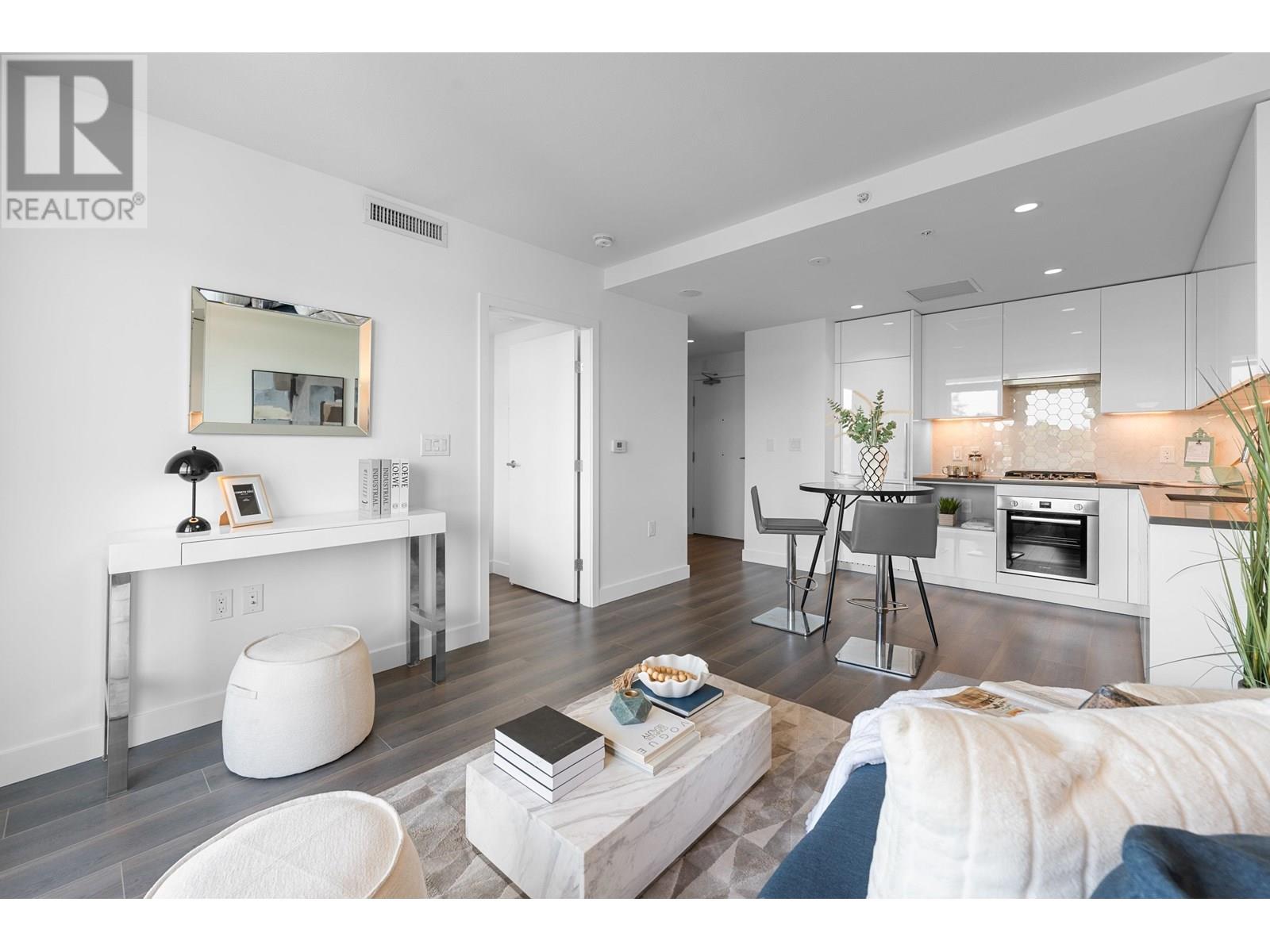 Photo 6 of 405 8181 Chester Street, Vancouver BC