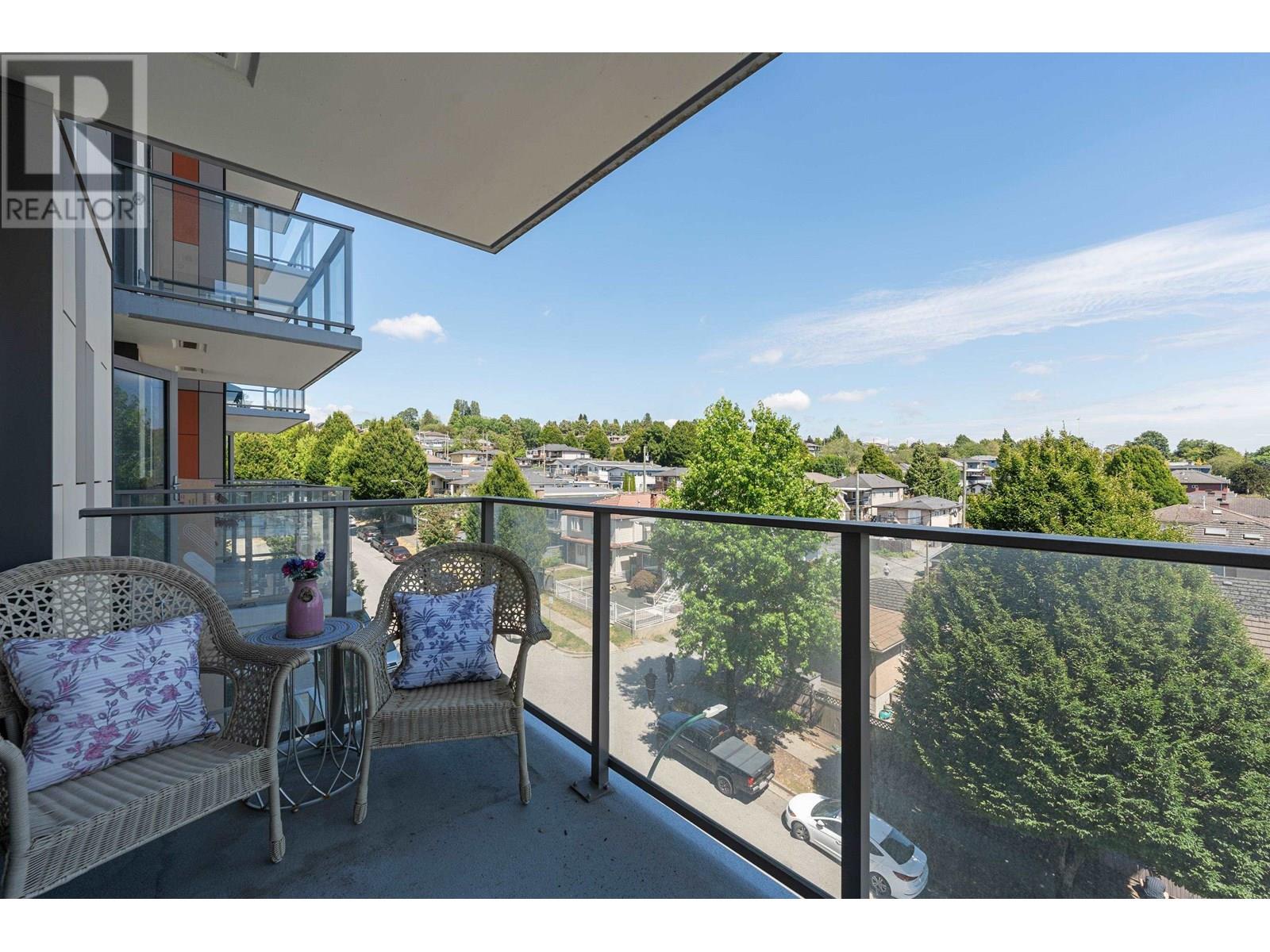 Photo 21 of 405 8181 Chester Street, Vancouver BC