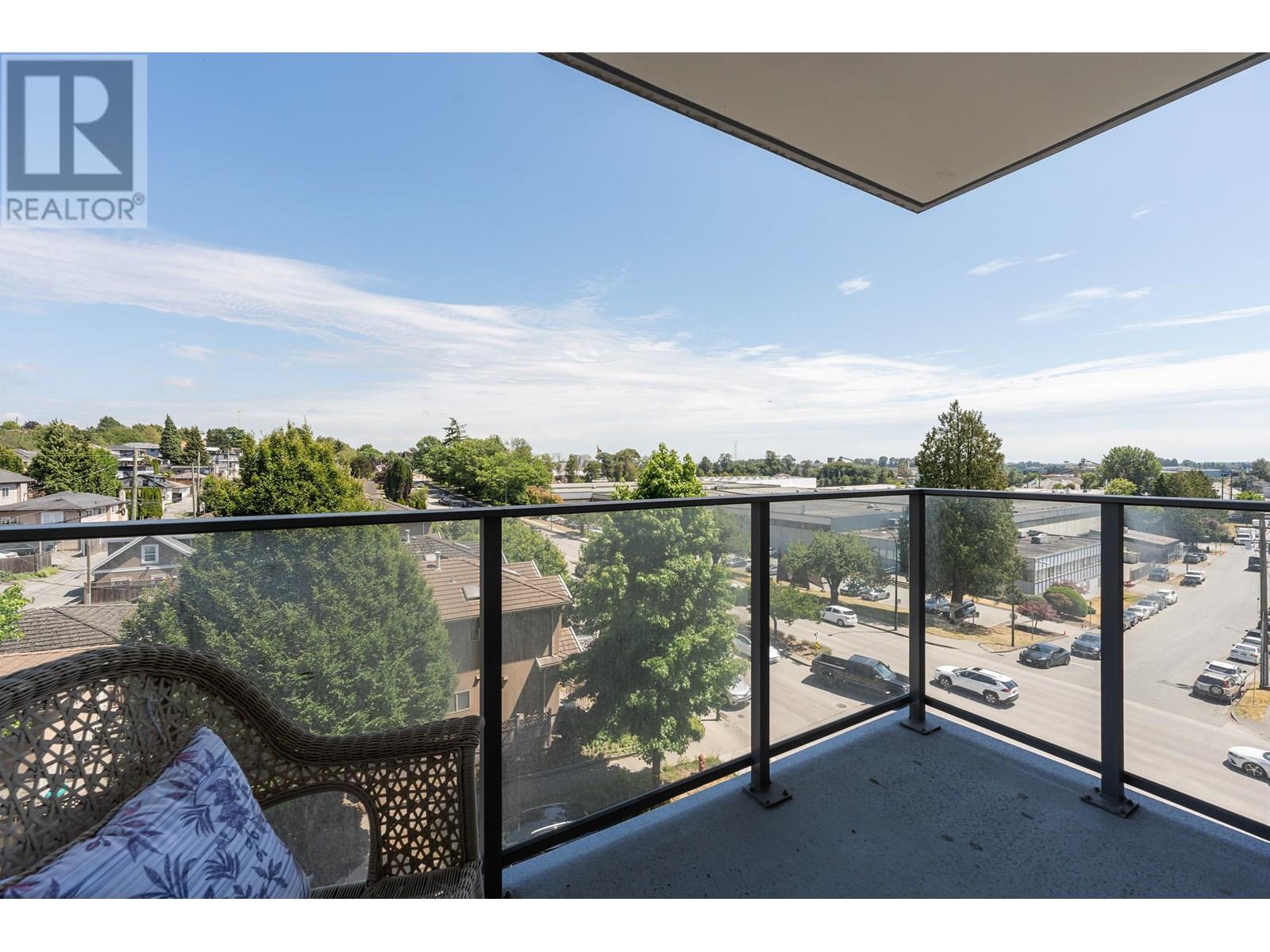 Photo 22 of 405 8181 Chester Street, Vancouver BC