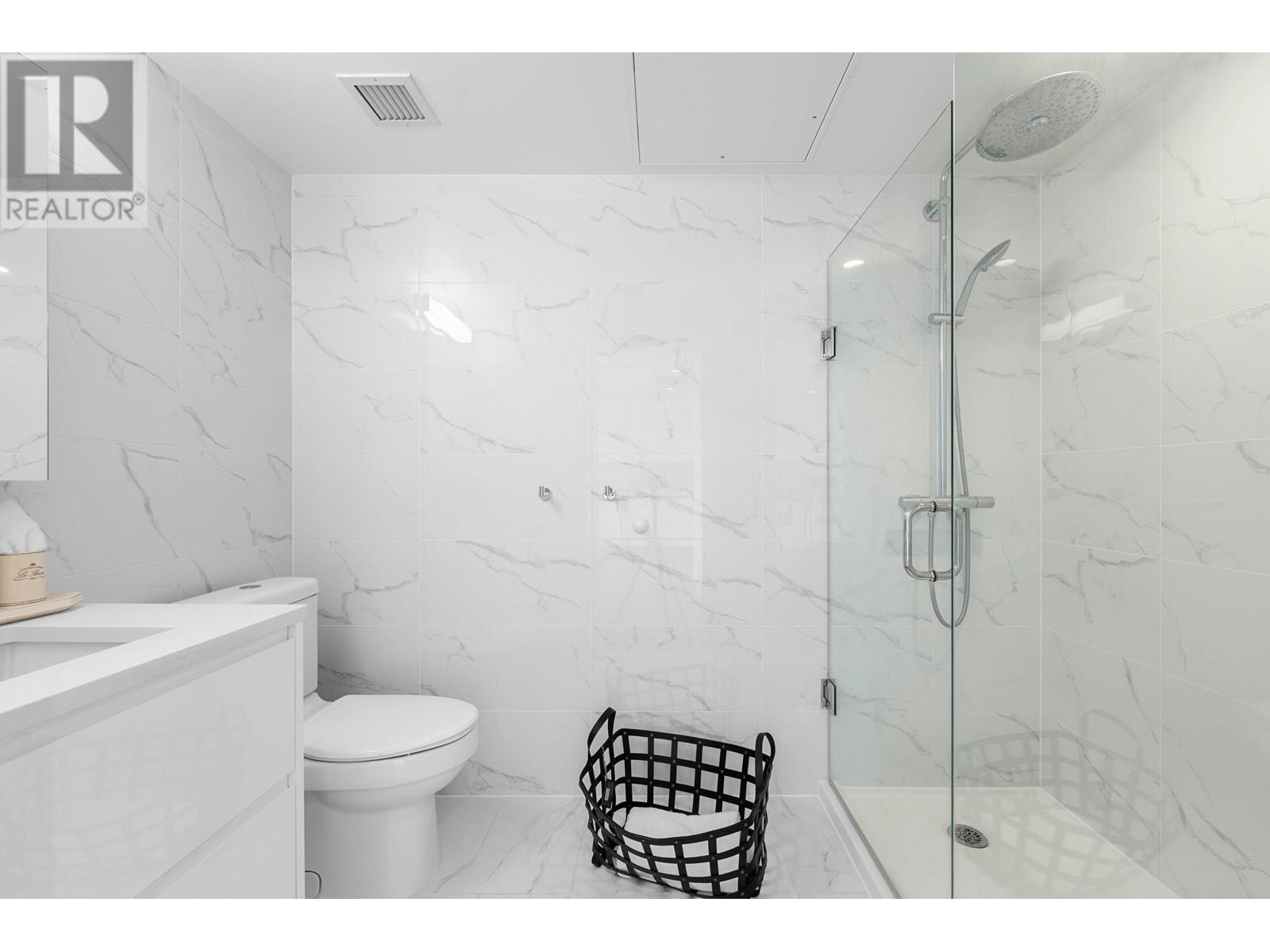Photo 16 of 405 8181 Chester Street, Vancouver BC