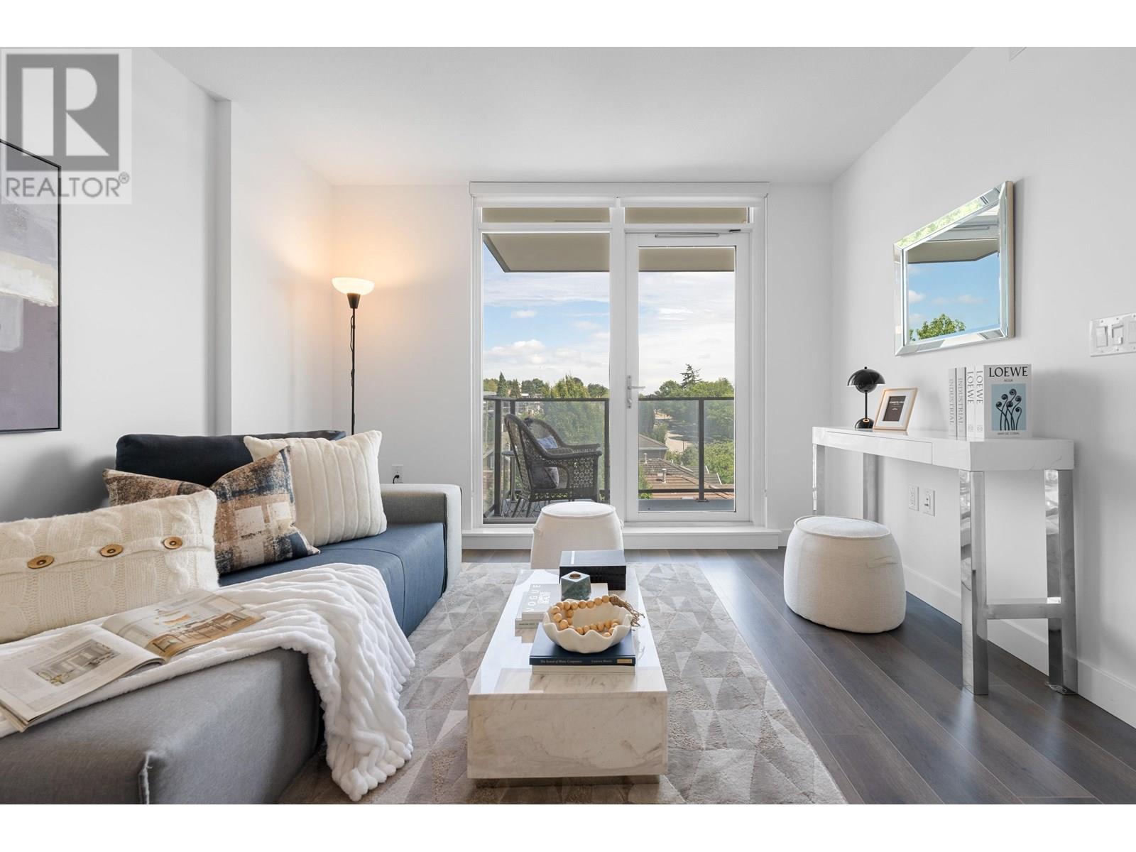 Photo 13 of 405 8181 Chester Street, Vancouver BC