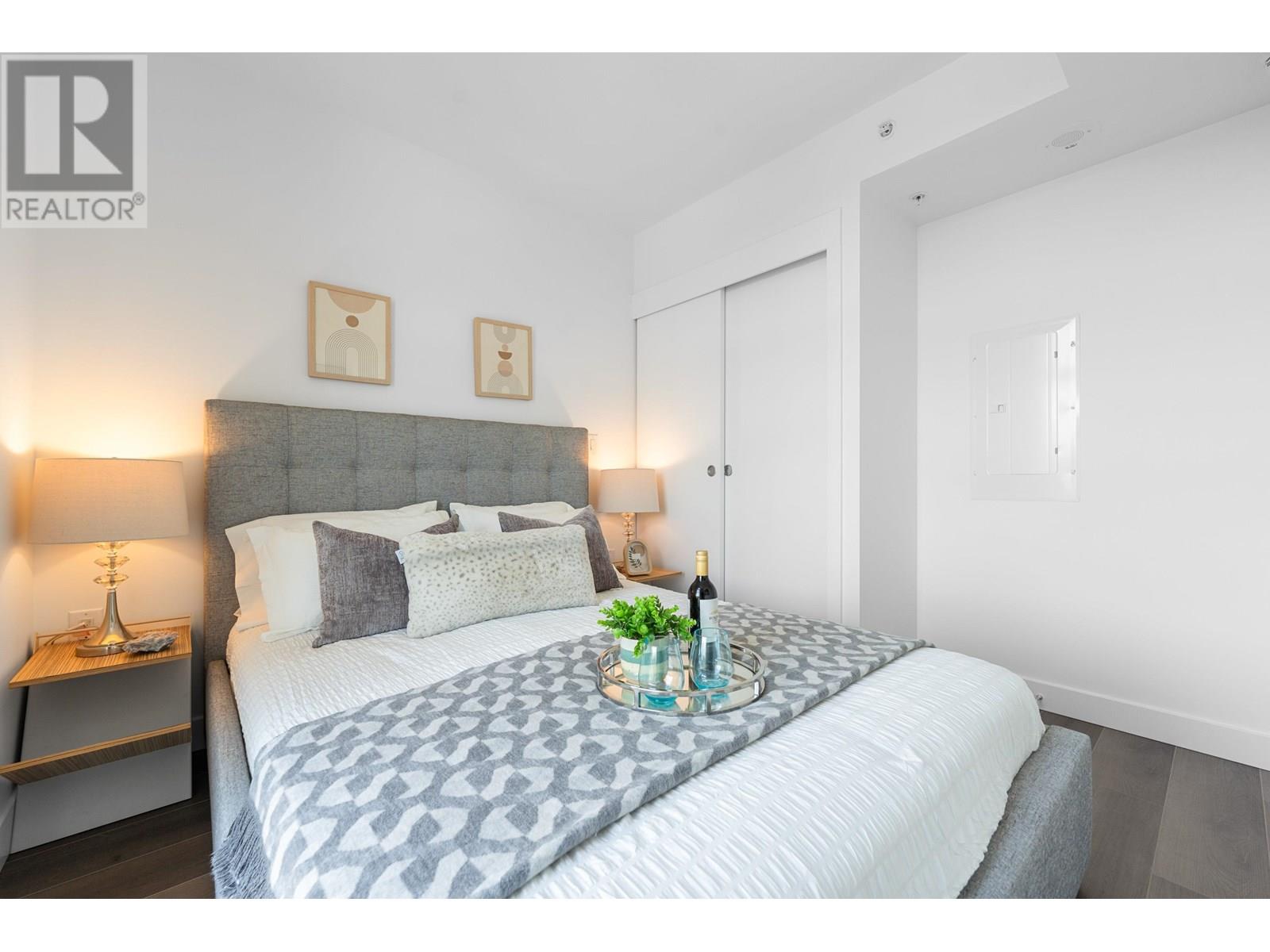 Photo 20 of 405 8181 Chester Street, Vancouver BC