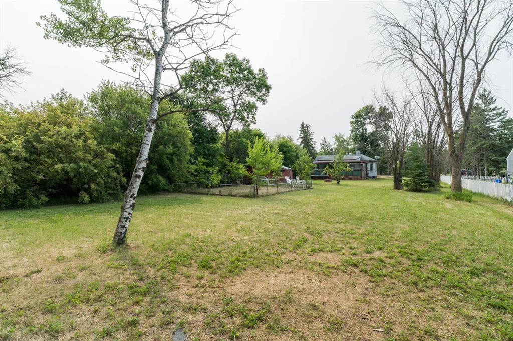 Photo 23 of 339 Lake Avenue, Winnipeg Beach MB