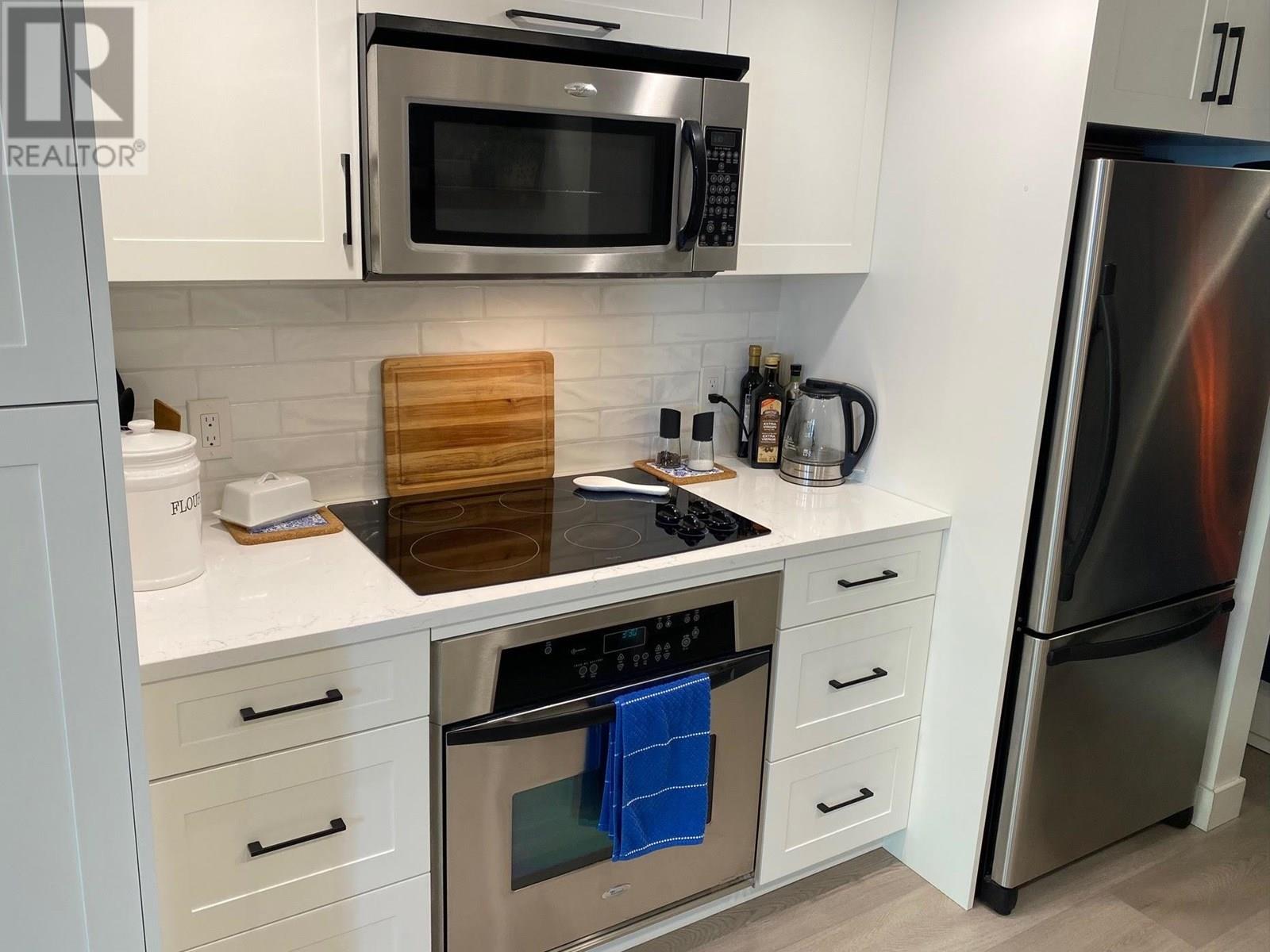 Photo 1 of 304 1255 Seymour Street, Vancouver BC