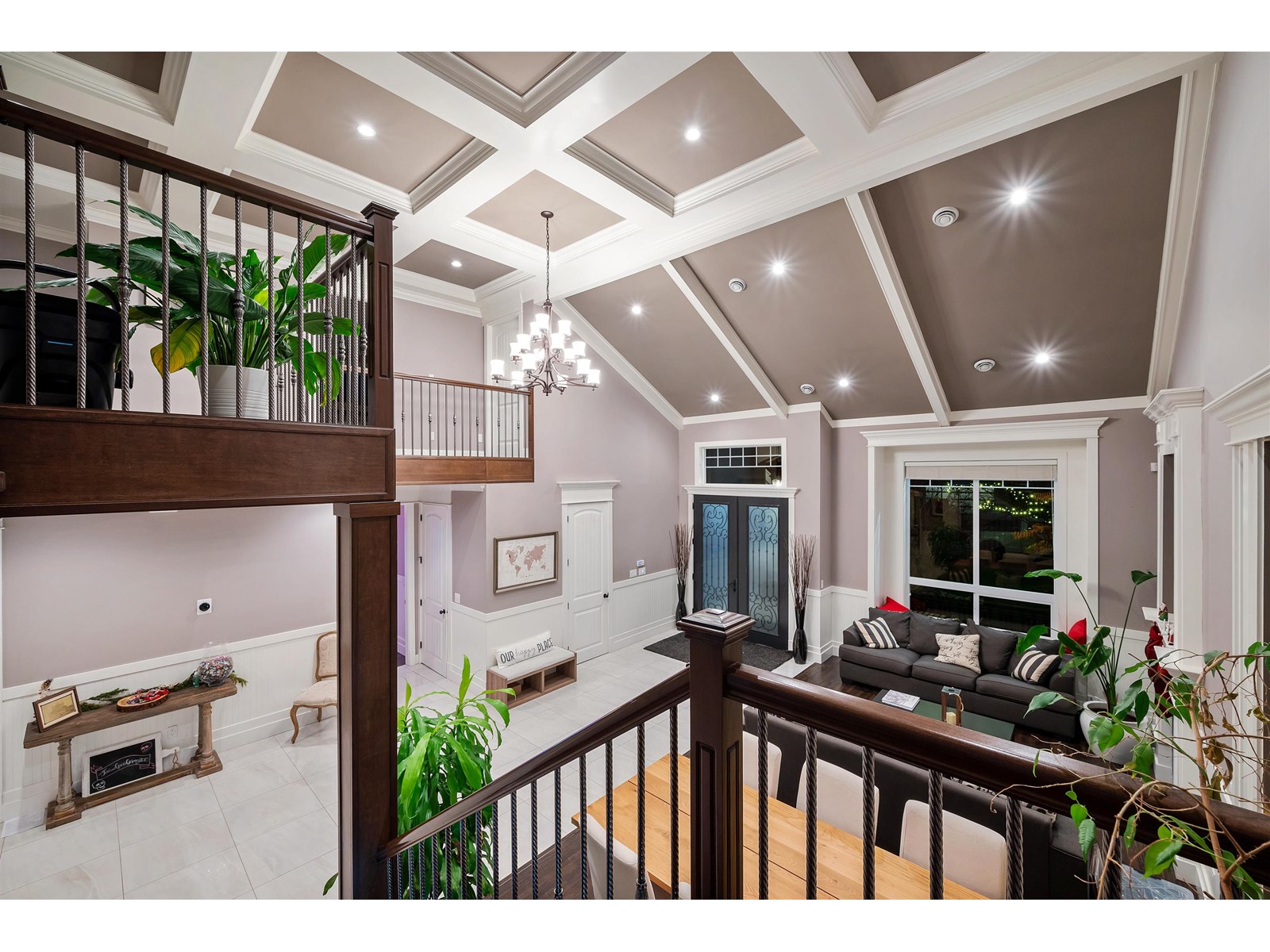 Photo 5 of 15923 98 A Avenue, Surrey BC