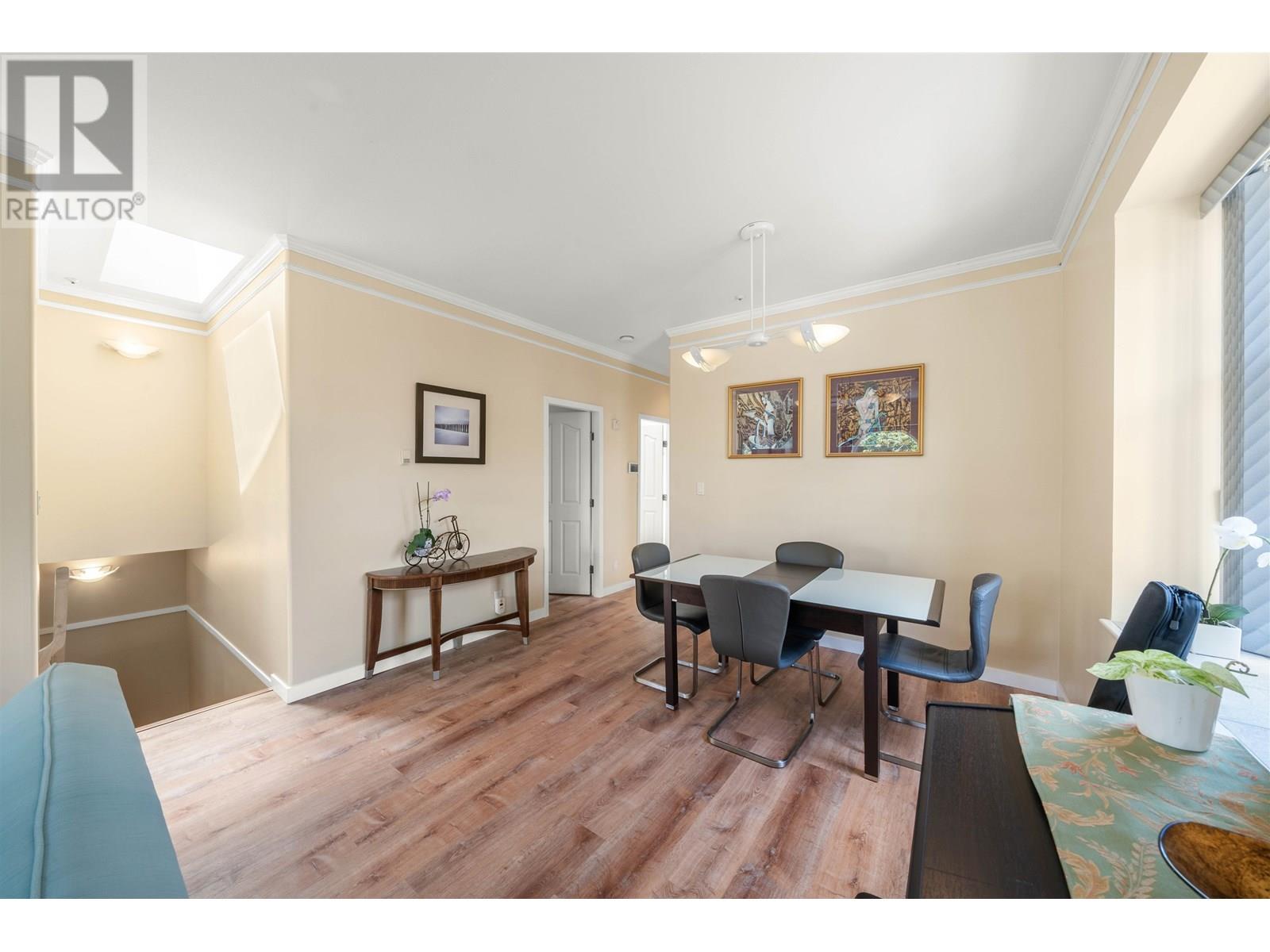 Photo 10 of 5323 Dumfries Street, Vancouver BC