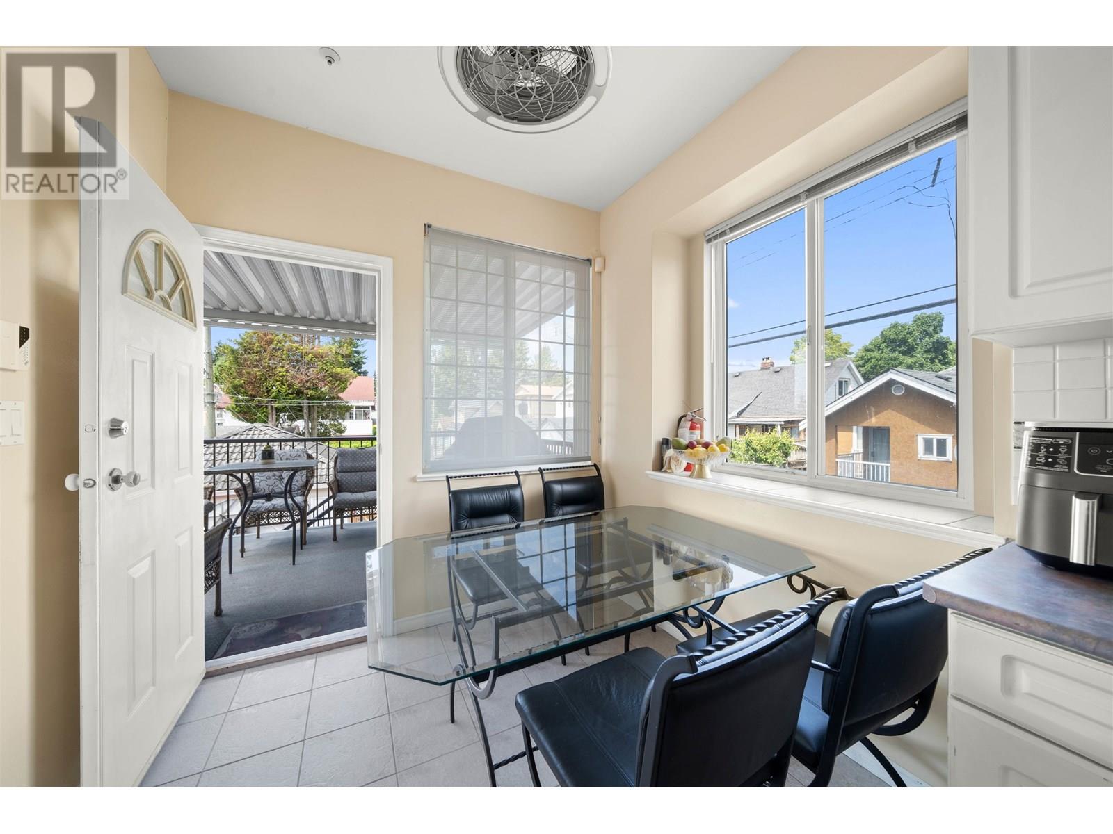 Photo 13 of 5323 Dumfries Street, Vancouver BC
