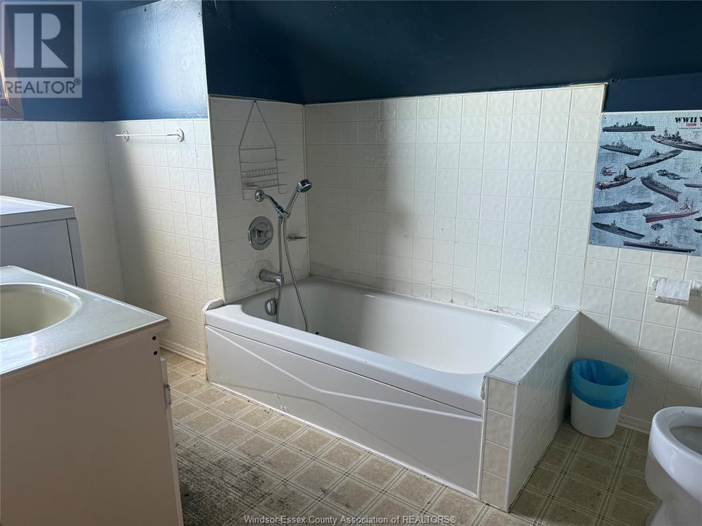 Photo 21 of 1947 1953 Talbot Road, Kingsville ON