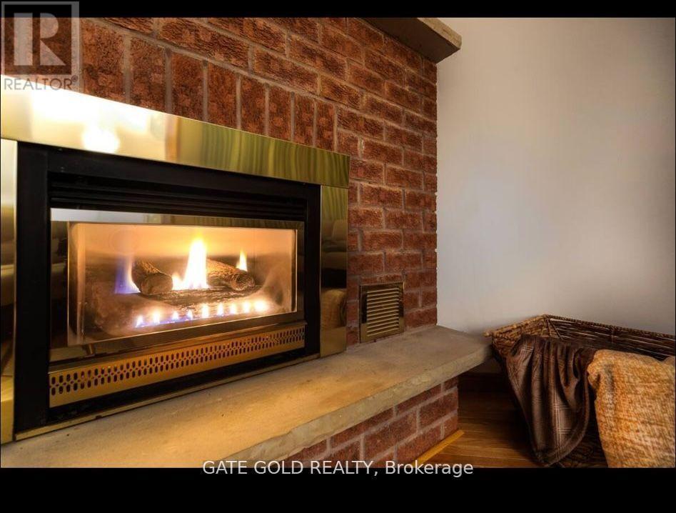 Photo 10 of 51 Beck Boulevard, Penetanguishene ON