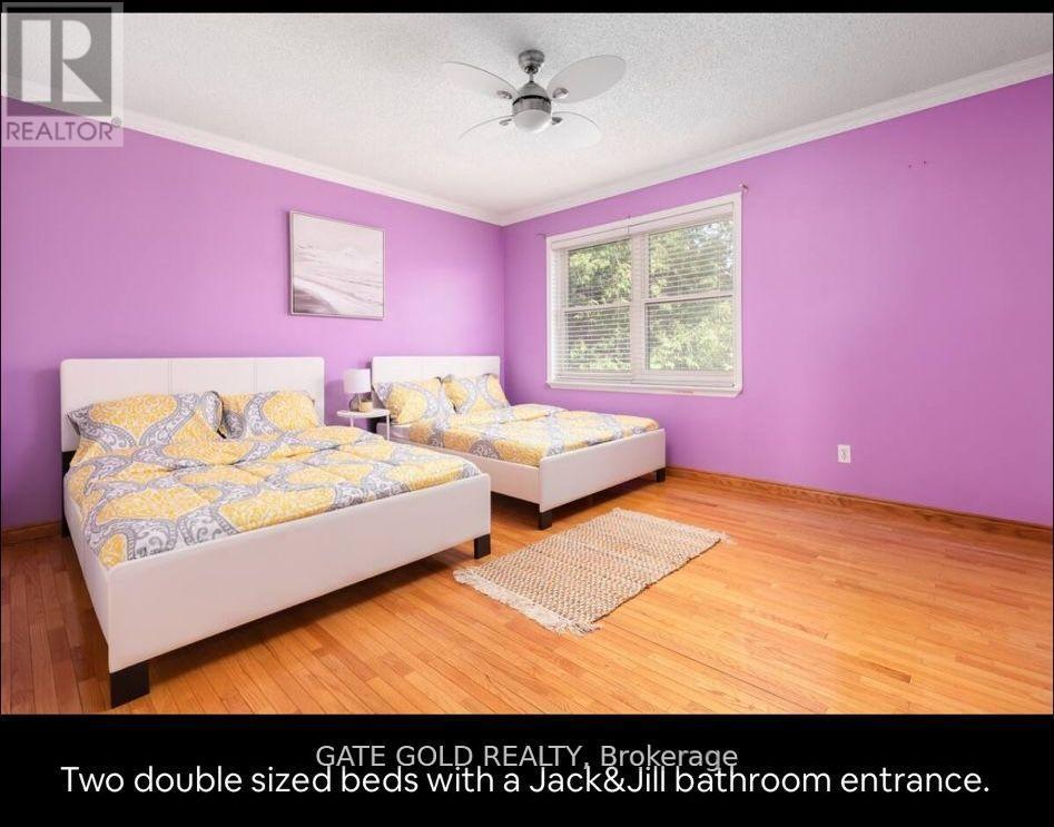 Photo 9 of 51 Beck Boulevard, Penetanguishene ON