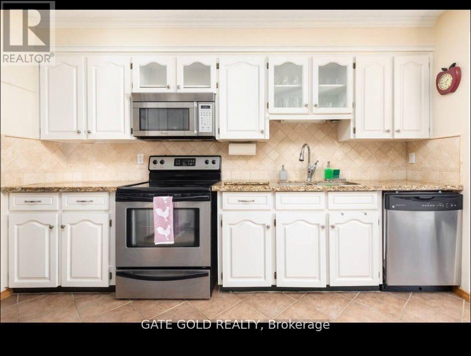 Photo 16 of 51 Beck Boulevard, Penetanguishene ON