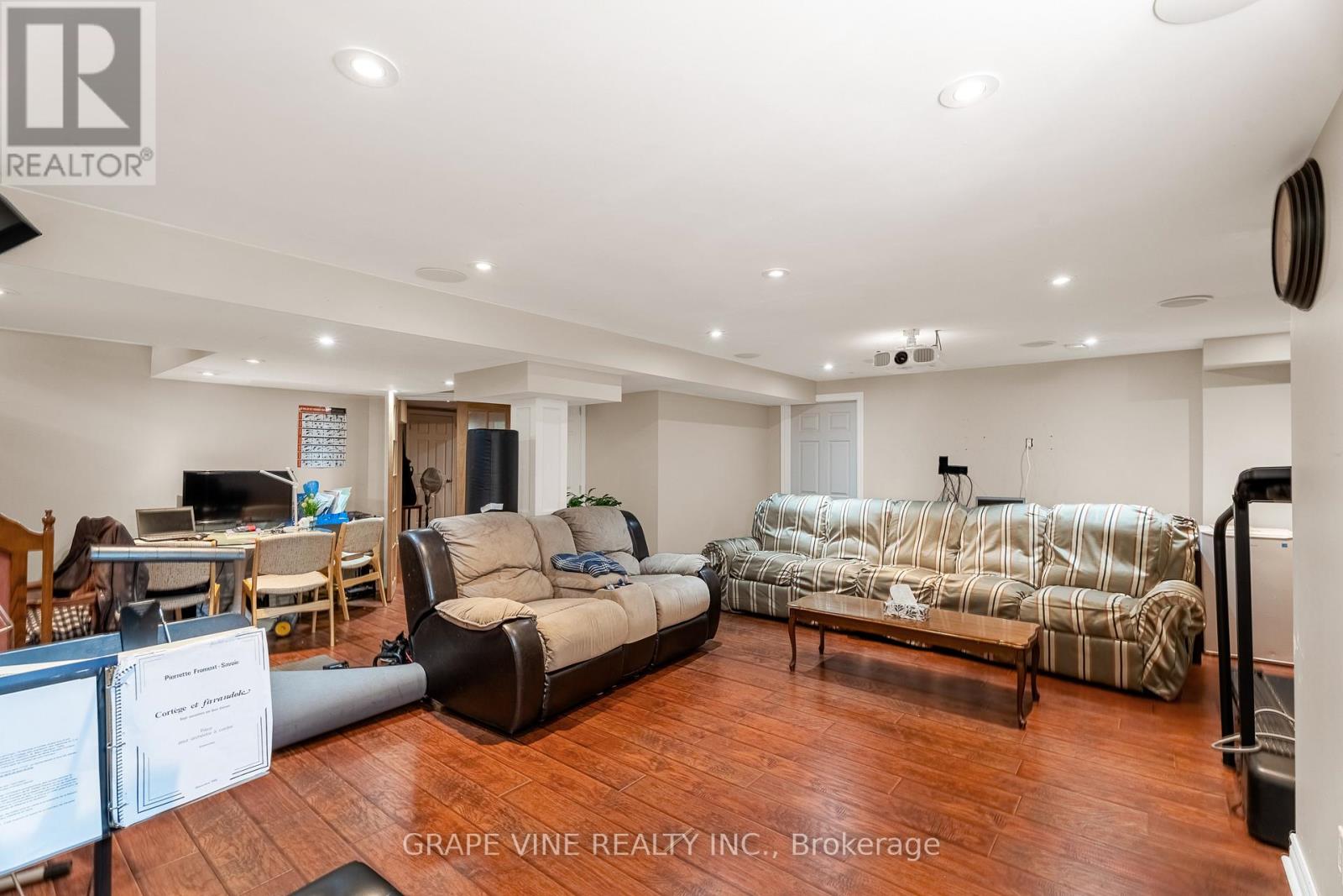 Photo 20 of 67 Allenby Road, Ottawa ON