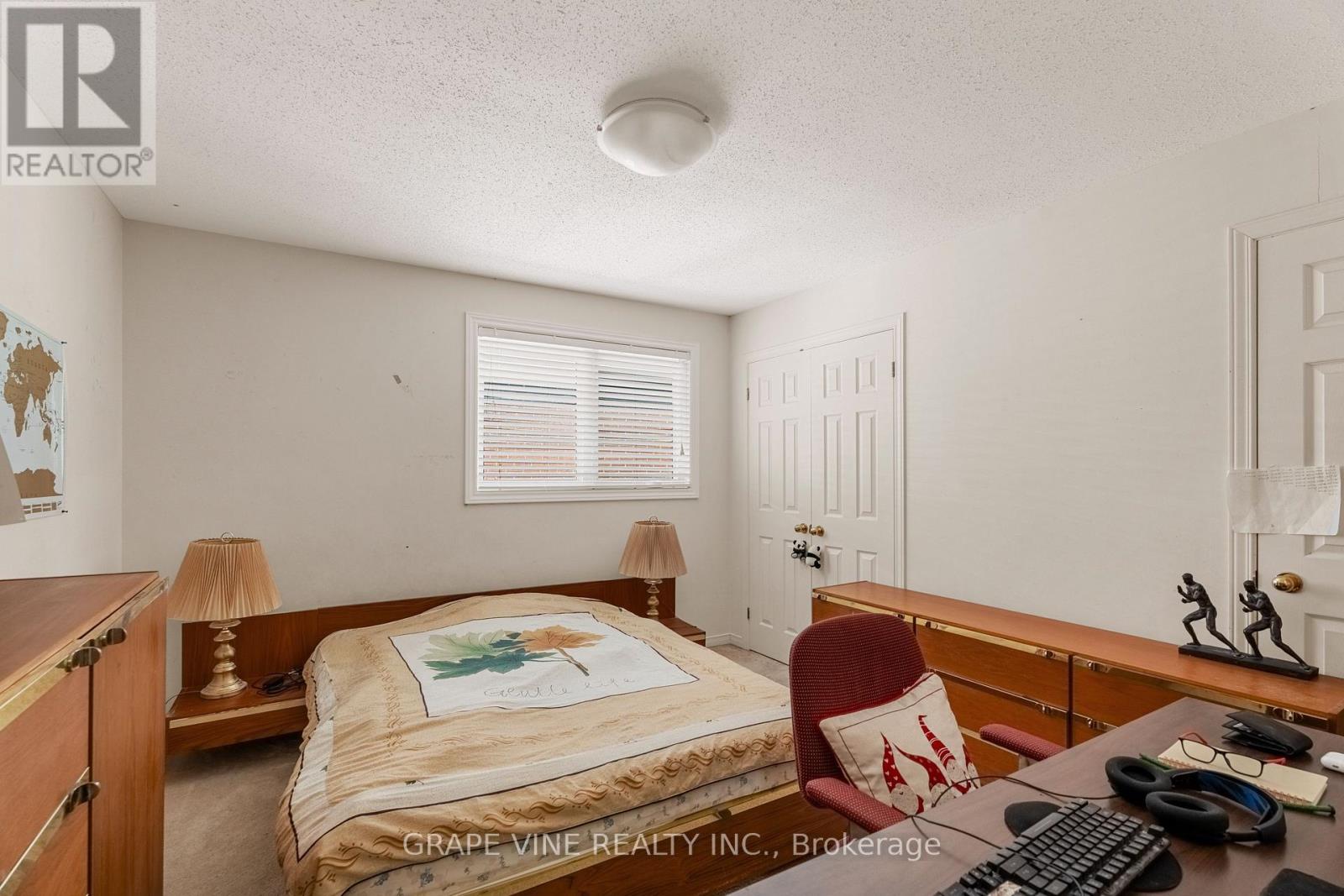 Photo 8 of 67 Allenby Road, Ottawa ON