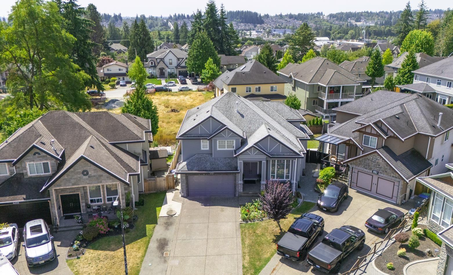 Photo 5 of 14850 69 Avenue, Surrey BC