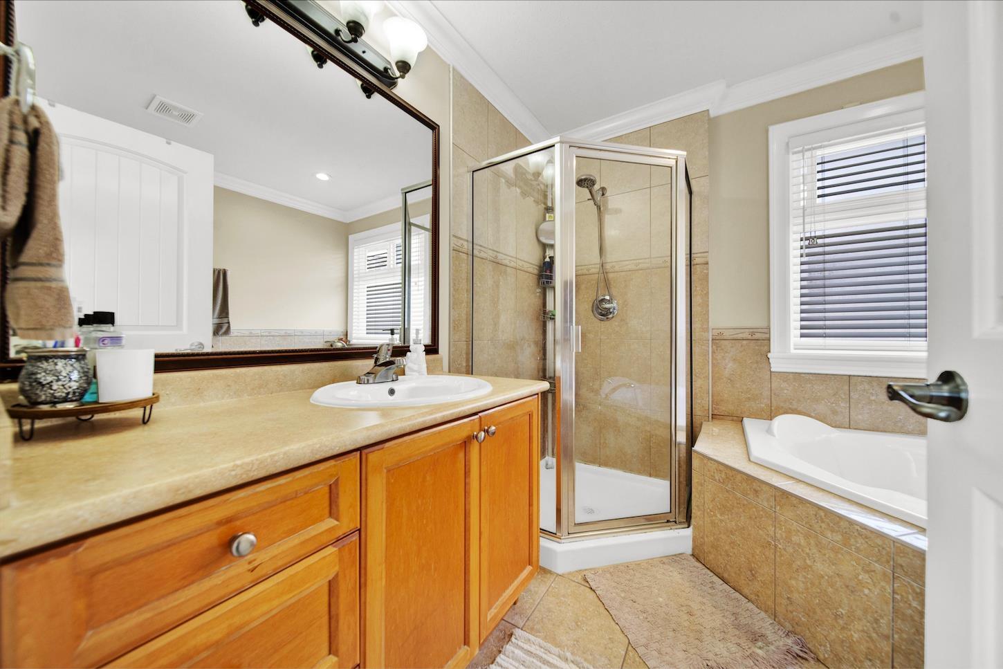 Photo 26 of 14850 69 Avenue, Surrey BC