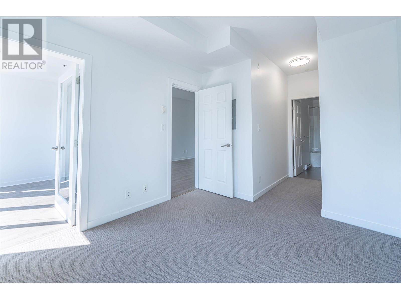 Photo 12 of 308 3688 Inverness Street, Vancouver BC
