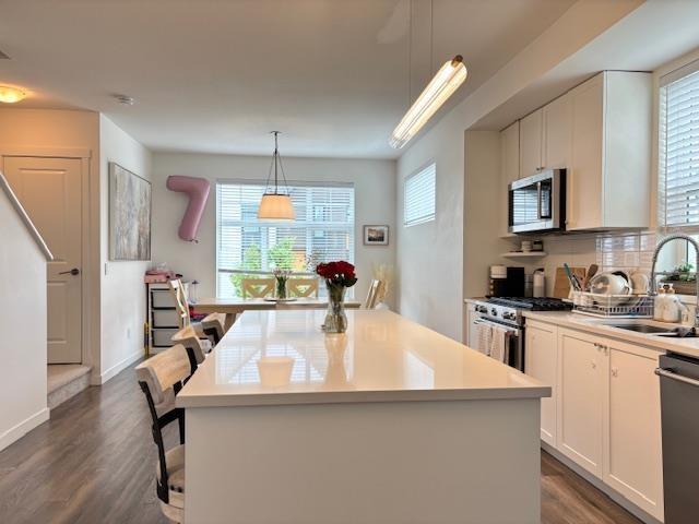 Photo 3 of 1 16678 25 Avenue, Surrey BC