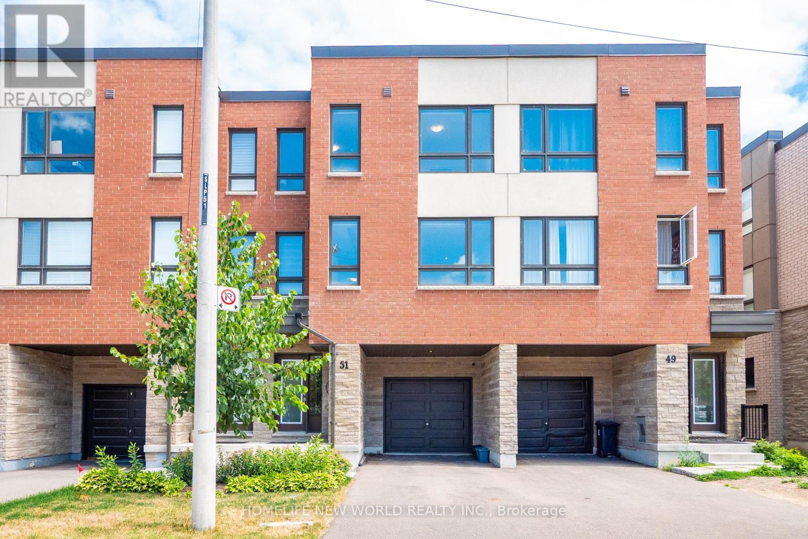 Photo 1 of 51 Woodstream Drive, Toronto ON