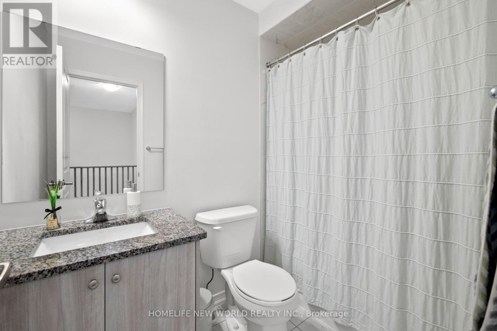 Photo 4 of 51 Woodstream Drive, Toronto ON