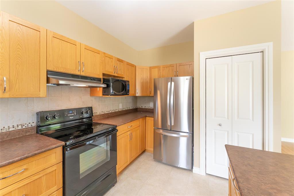 Photo 16 of 108 325 Third Street N, Beausejour MB