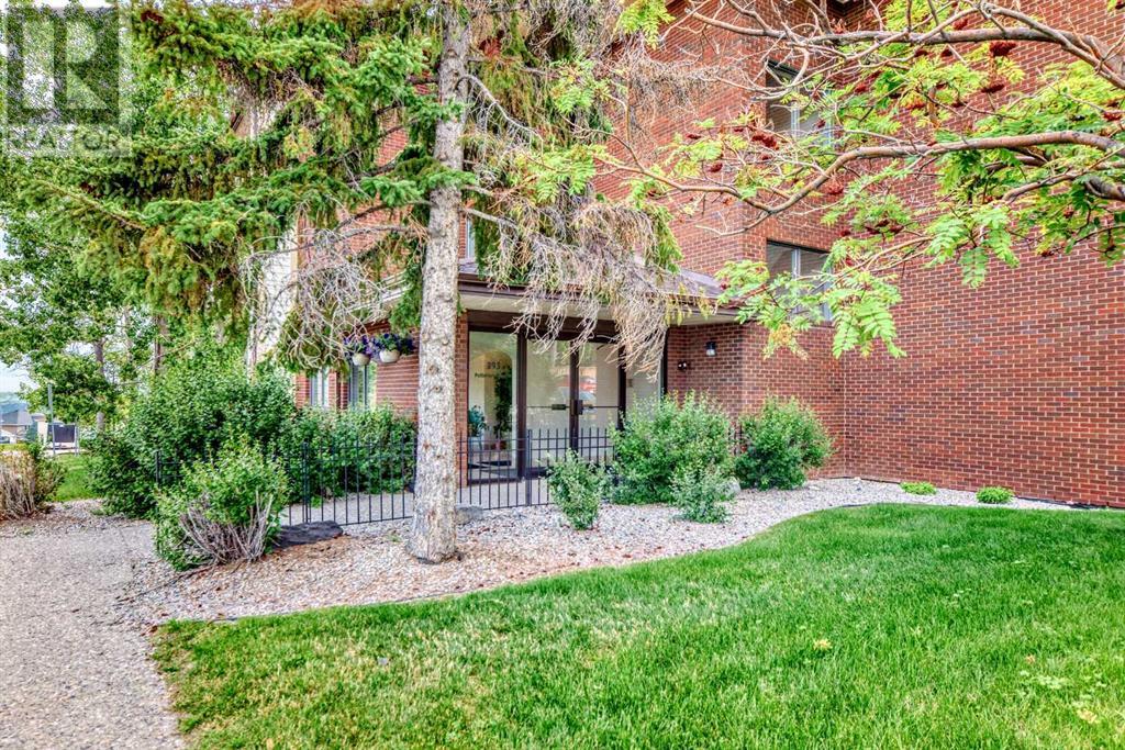 Single Family House for Sale in   Patterson Hill SW Patterson Calgary 