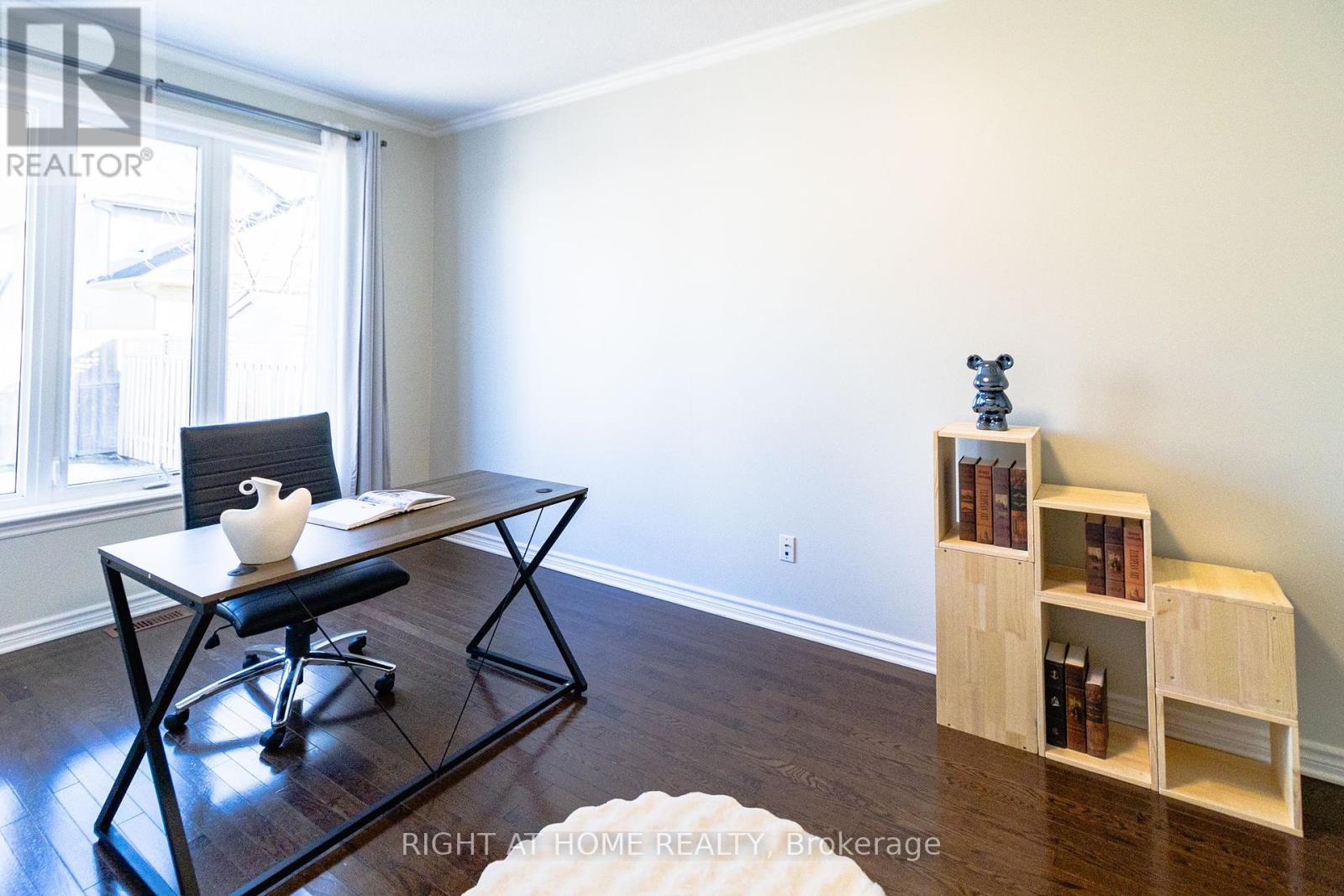 Photo 28 of 204 Cooks Mill Crescent, Ottawa ON