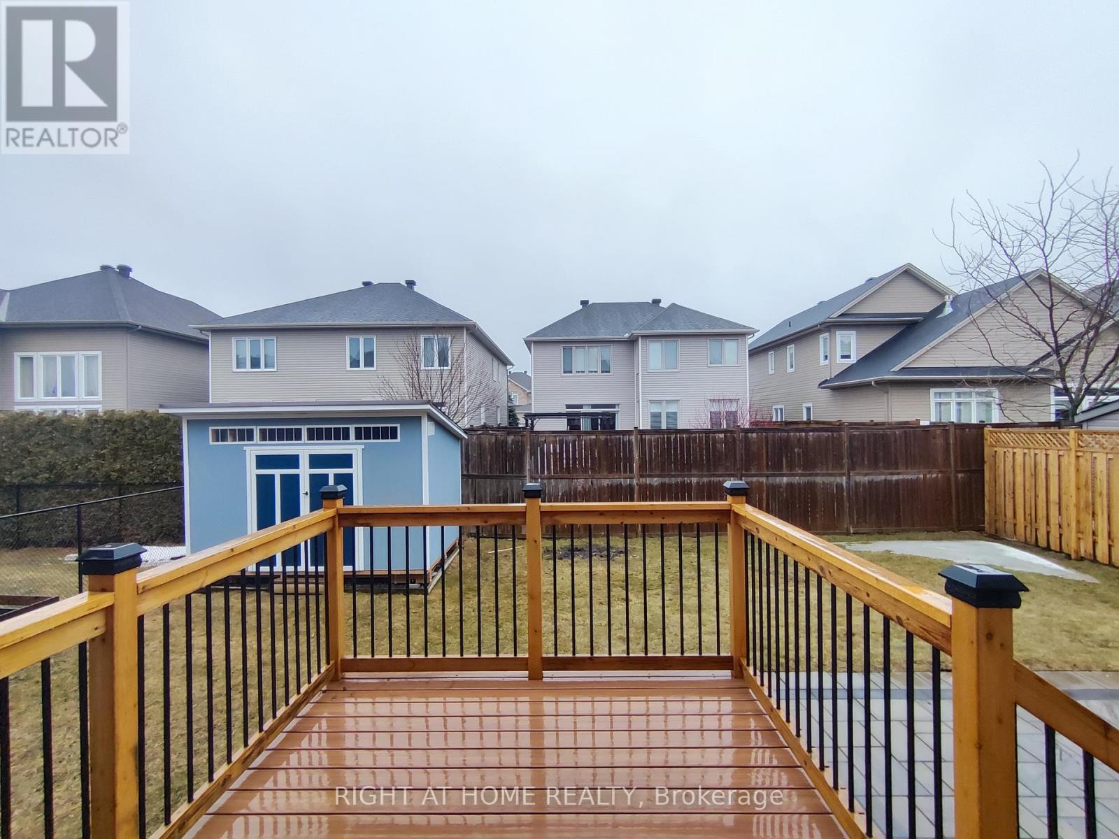 Photo 24 of 204 Cooks Mill Crescent, Ottawa ON
