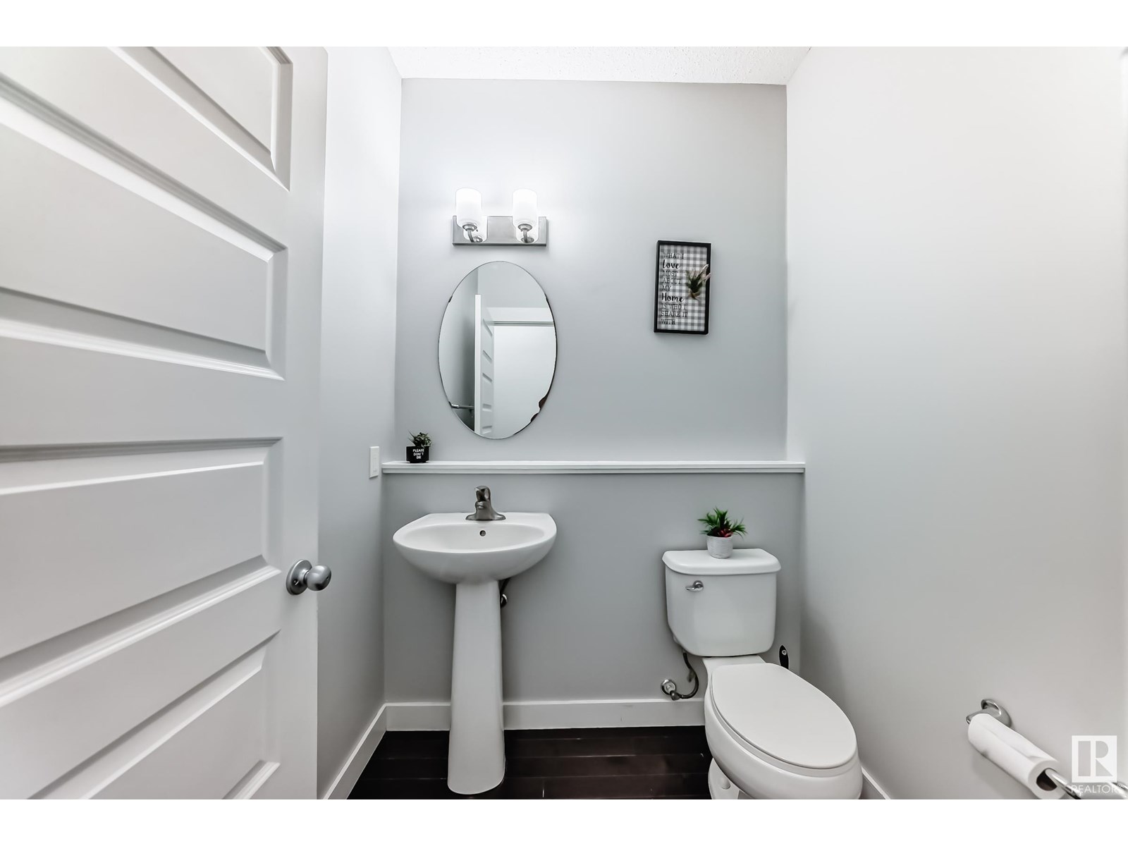 Photo 24 of 1452 30 St Nw, Edmonton AB