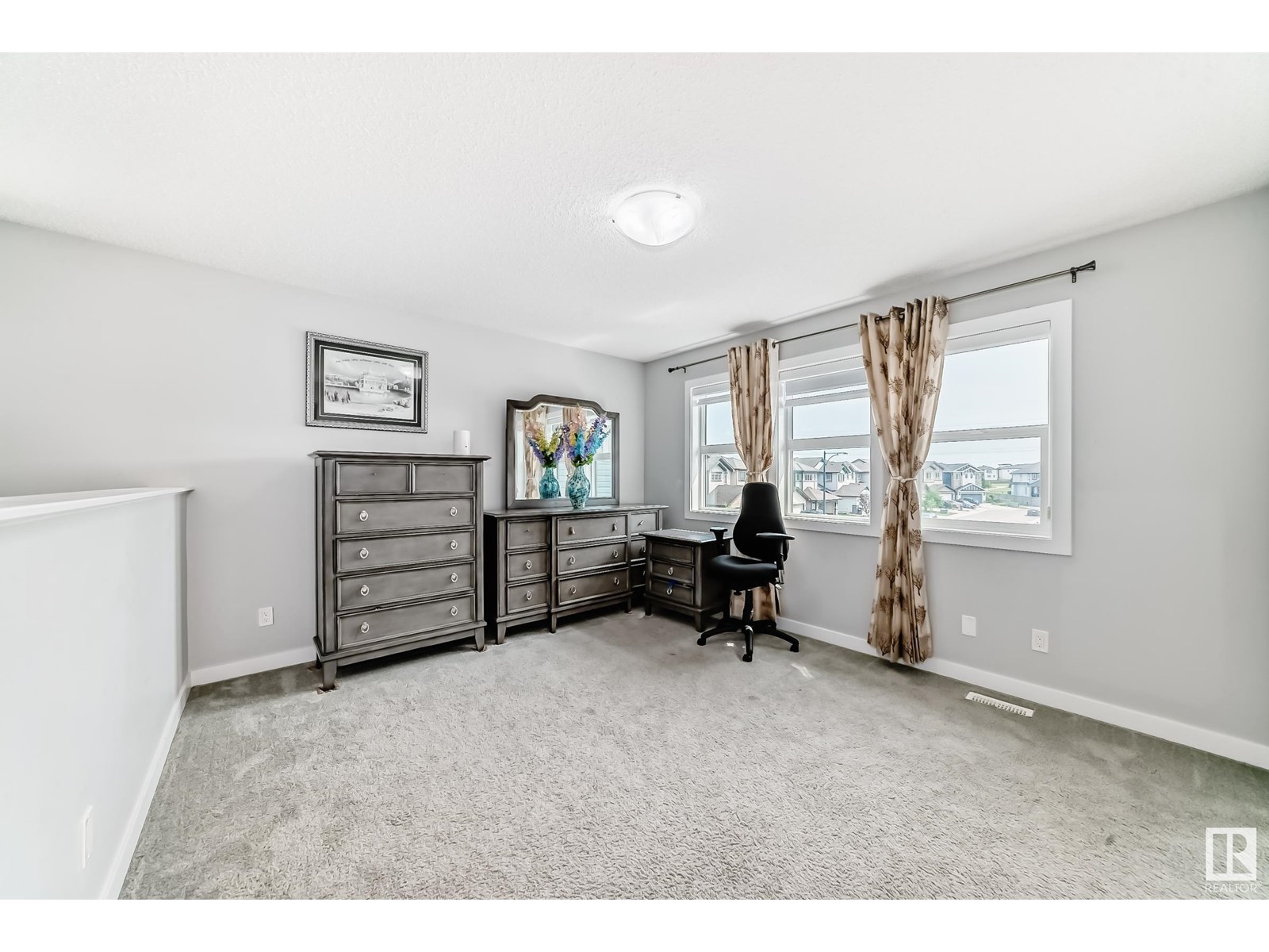Photo 38 of 1452 30 St Nw, Edmonton AB