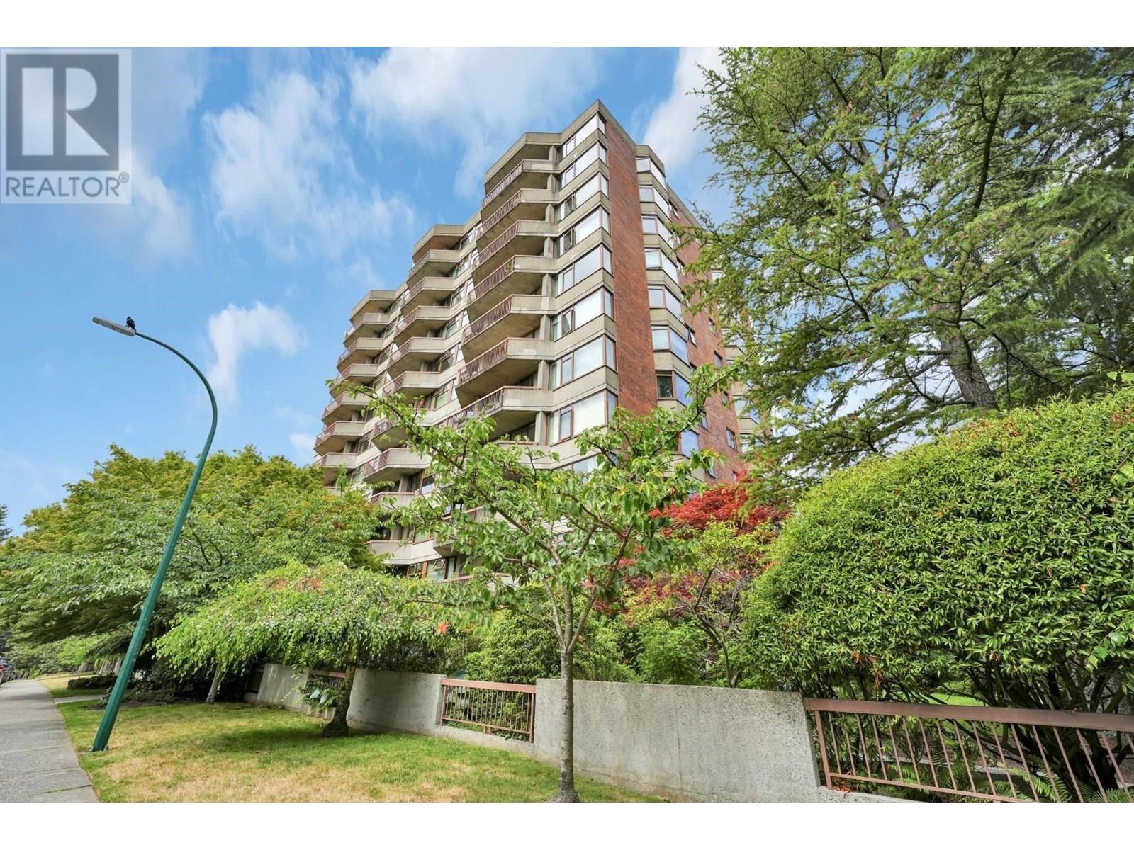 Photo 31 of 1104 2445 W 3rd Avenue, Vancouver BC
