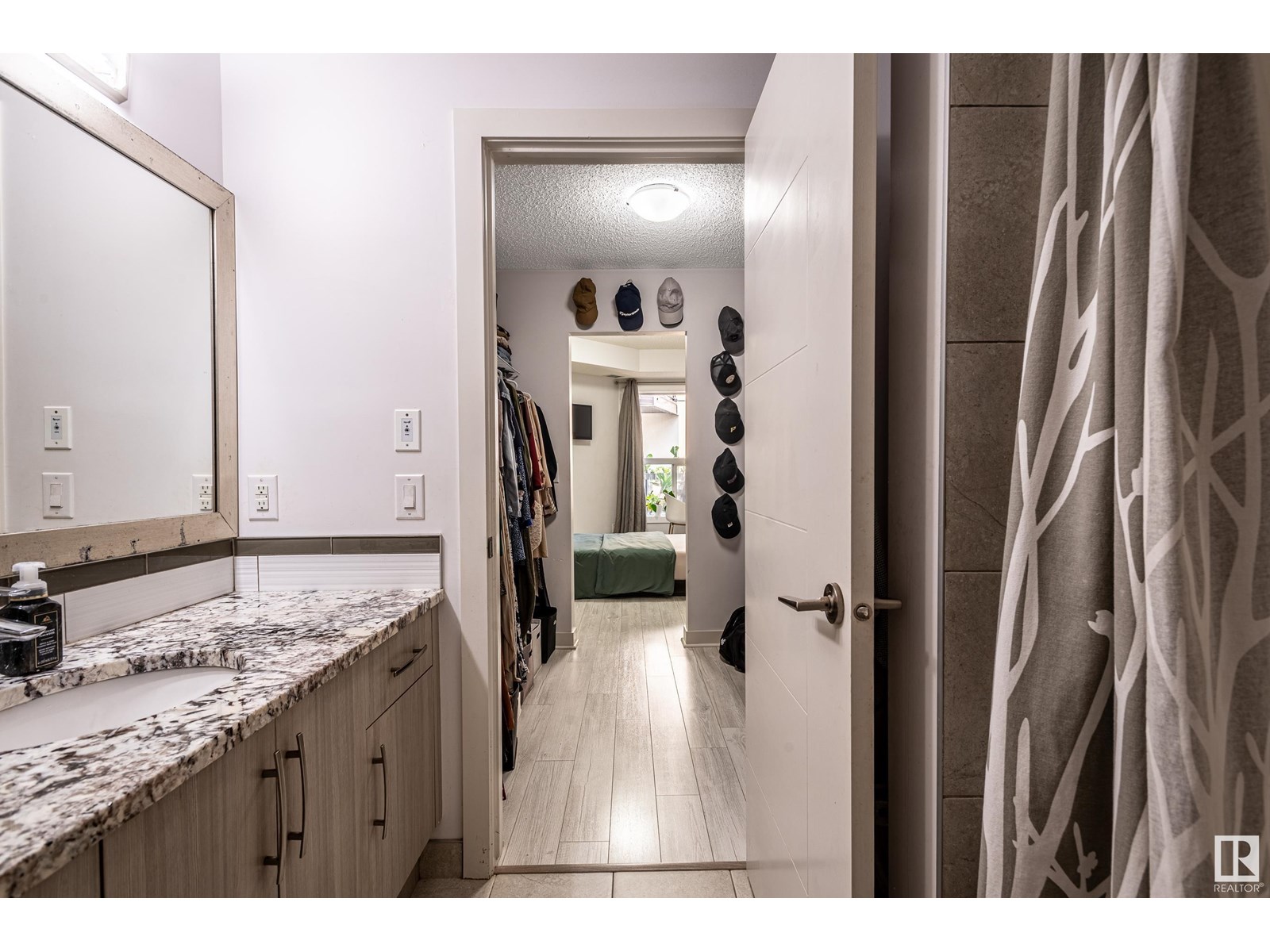 Photo 23 of 305 10523 123 St Nw, Edmonton AB