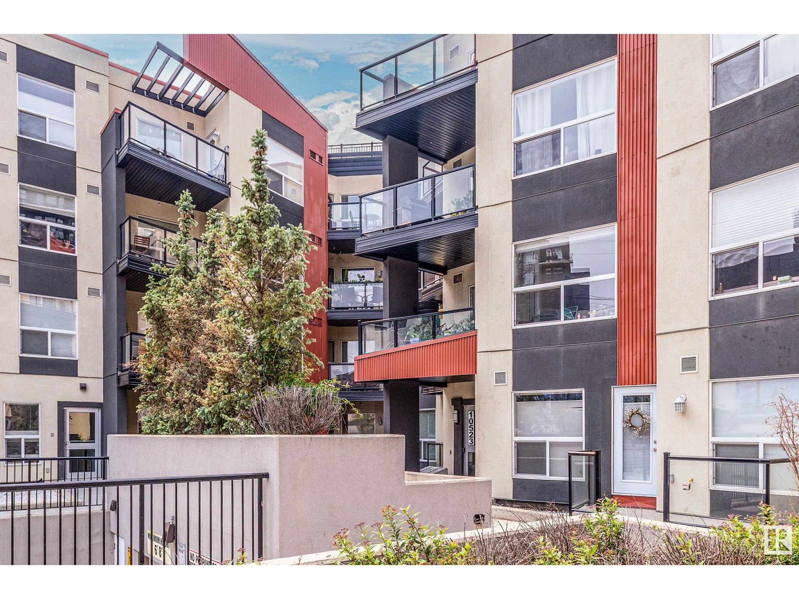 Photo 19 of 305 10523 123 St Nw, Edmonton AB