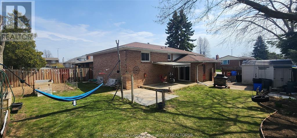 Photo 33 of 1 Lucy Crescent, Leamington ON